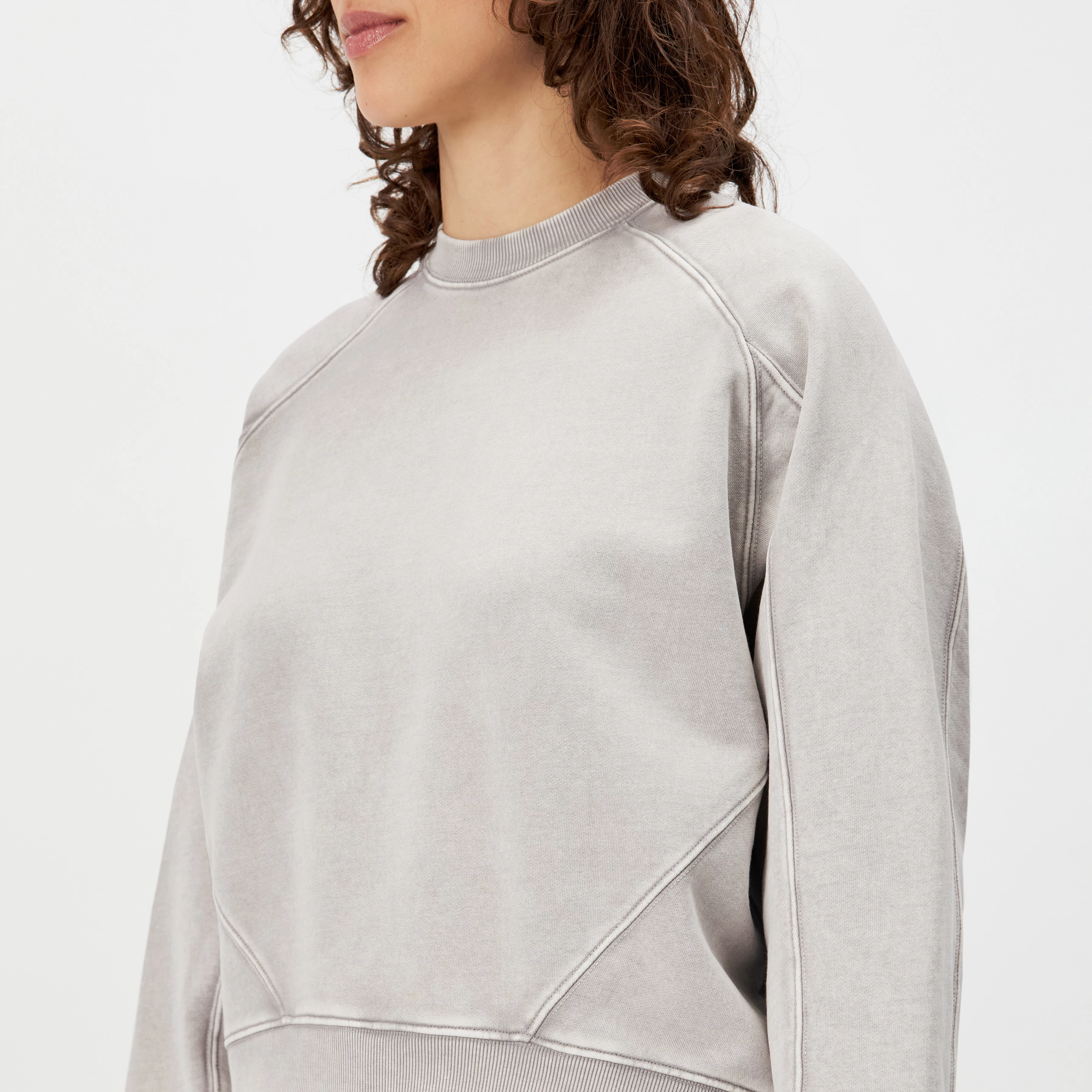 KOLIJA_P4 - Relaxed fit sweatshirt in pure cotton - women - grey - Detailansicht am Model