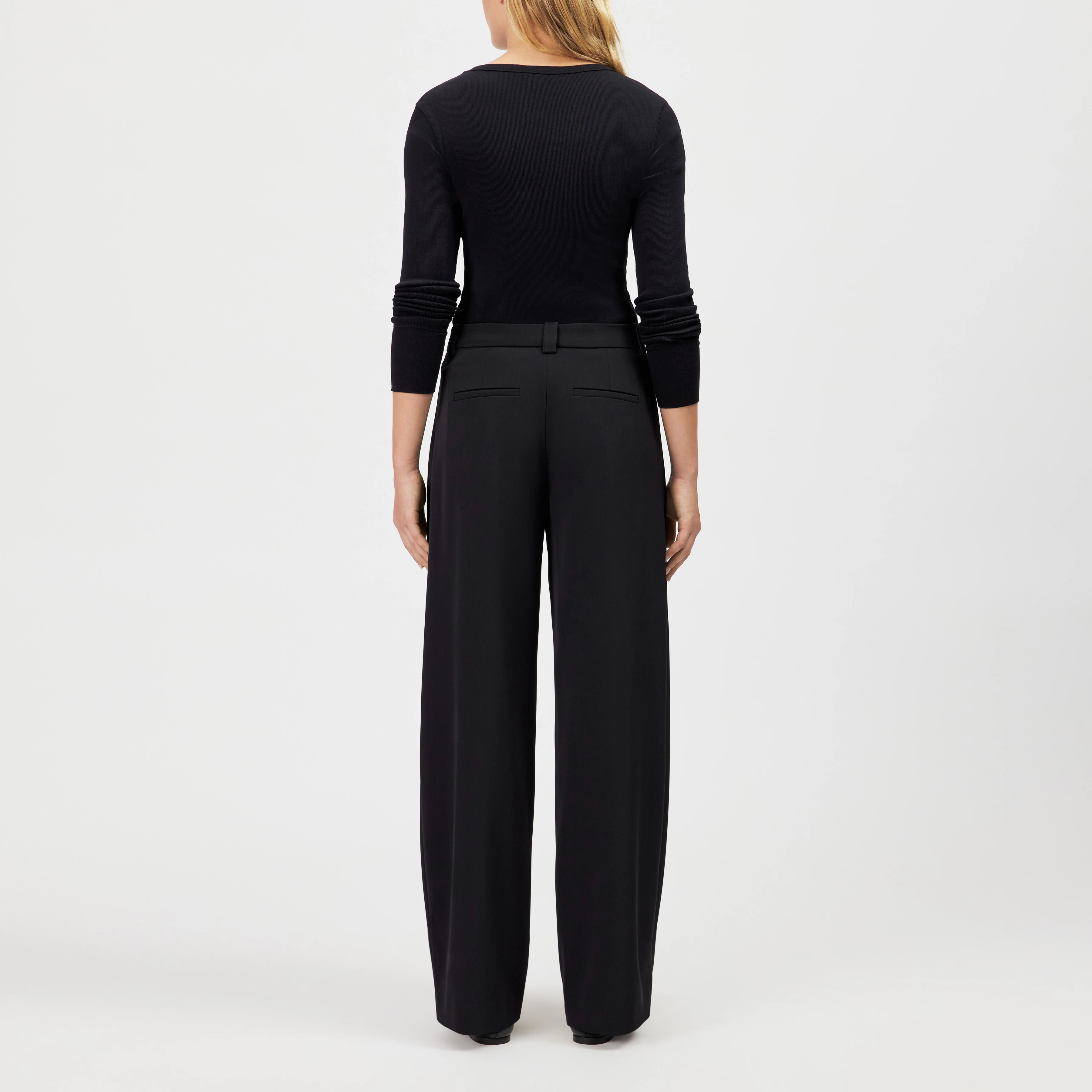 UNPACK - Trousers in techno twill - women - black - Rückansicht