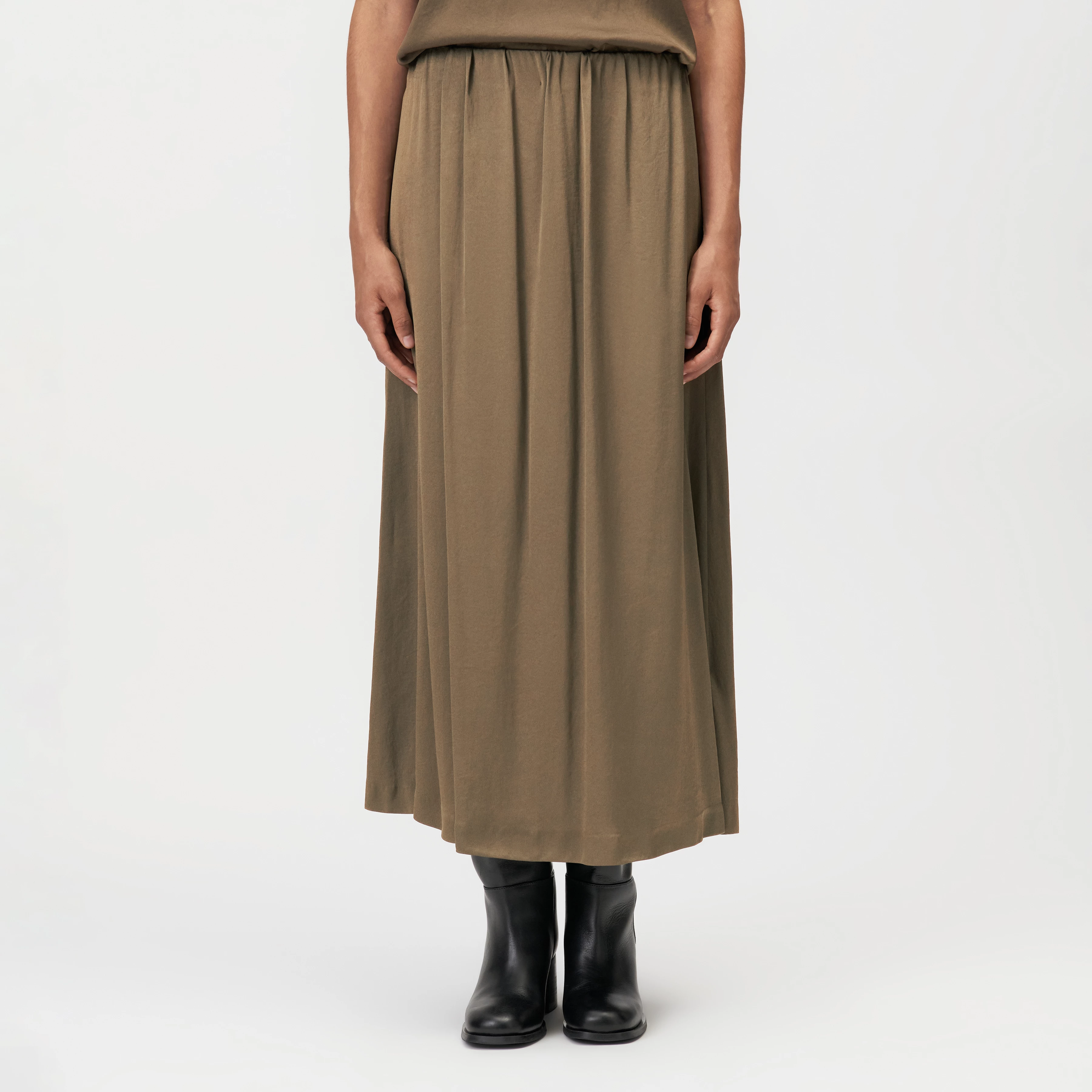IDONEA - Jupe midi en satin à taille élastique - women - vert - Frontansicht