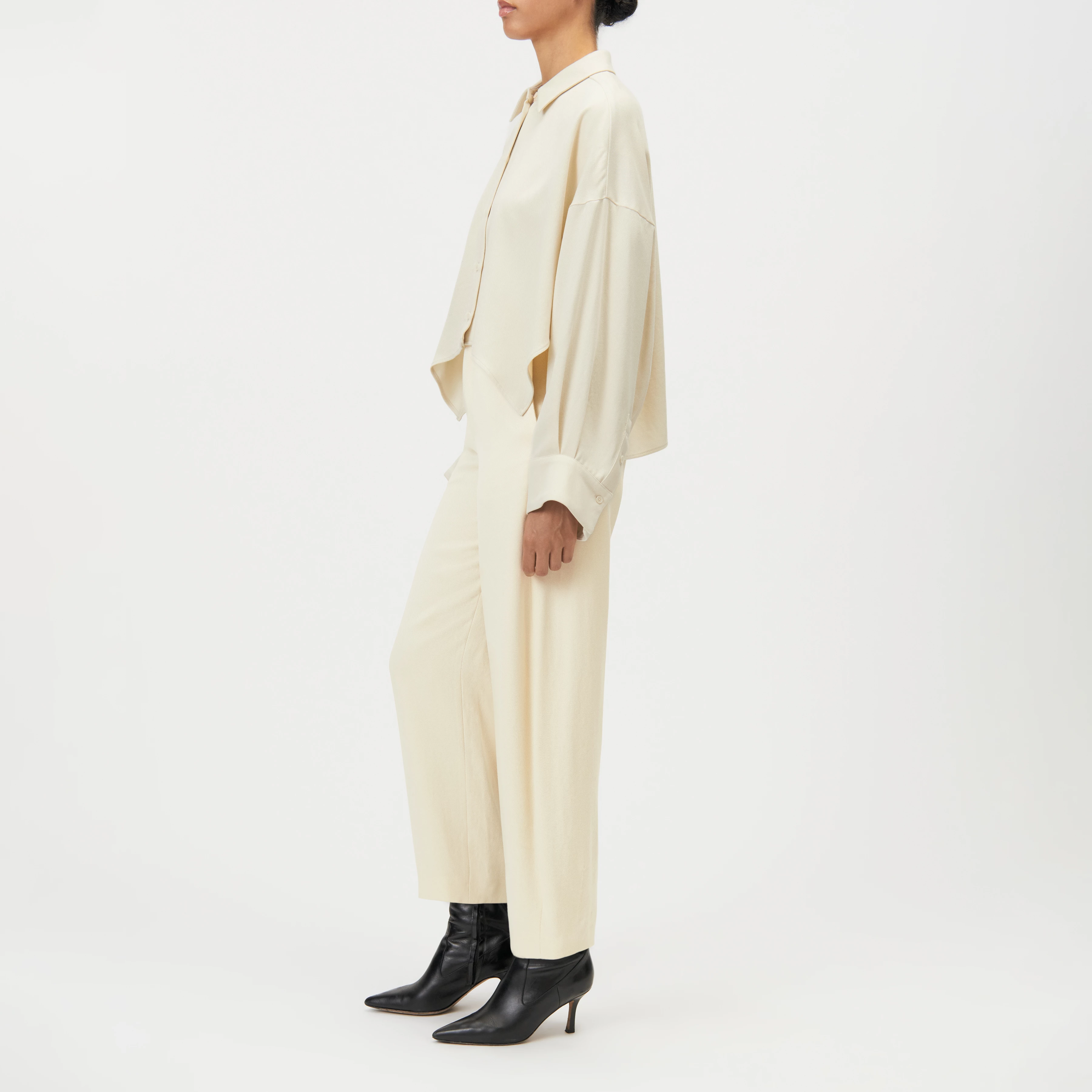 OSHIA - Oversized overhemdblouse in lyocell - dames - beige - Seitenansicht