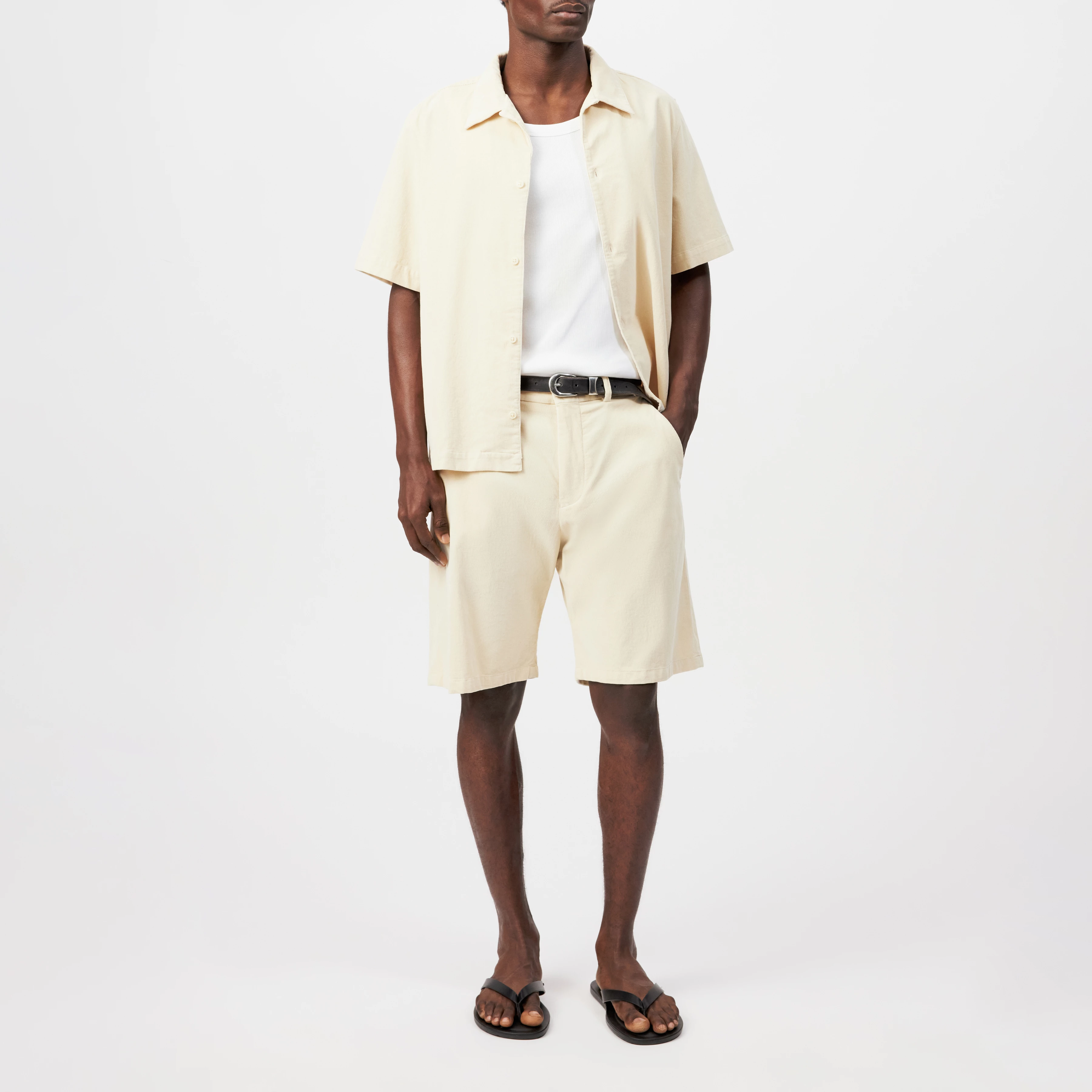 YASAN - Regular Fit Short in Cord - Herren - beige - Ganzkörper-Frontansicht