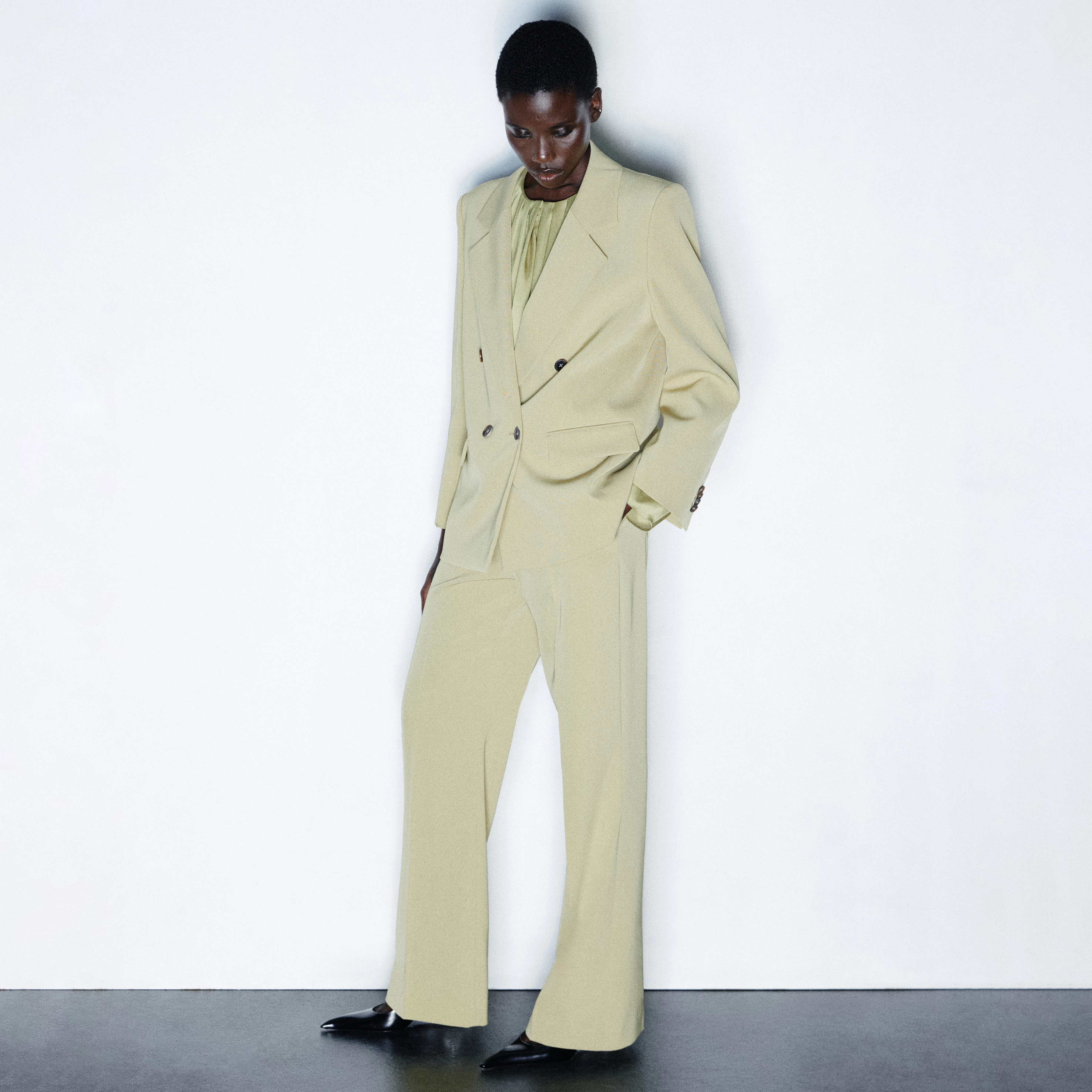 HADLOW - Double-breasted twill blazer with lapels - women - brown