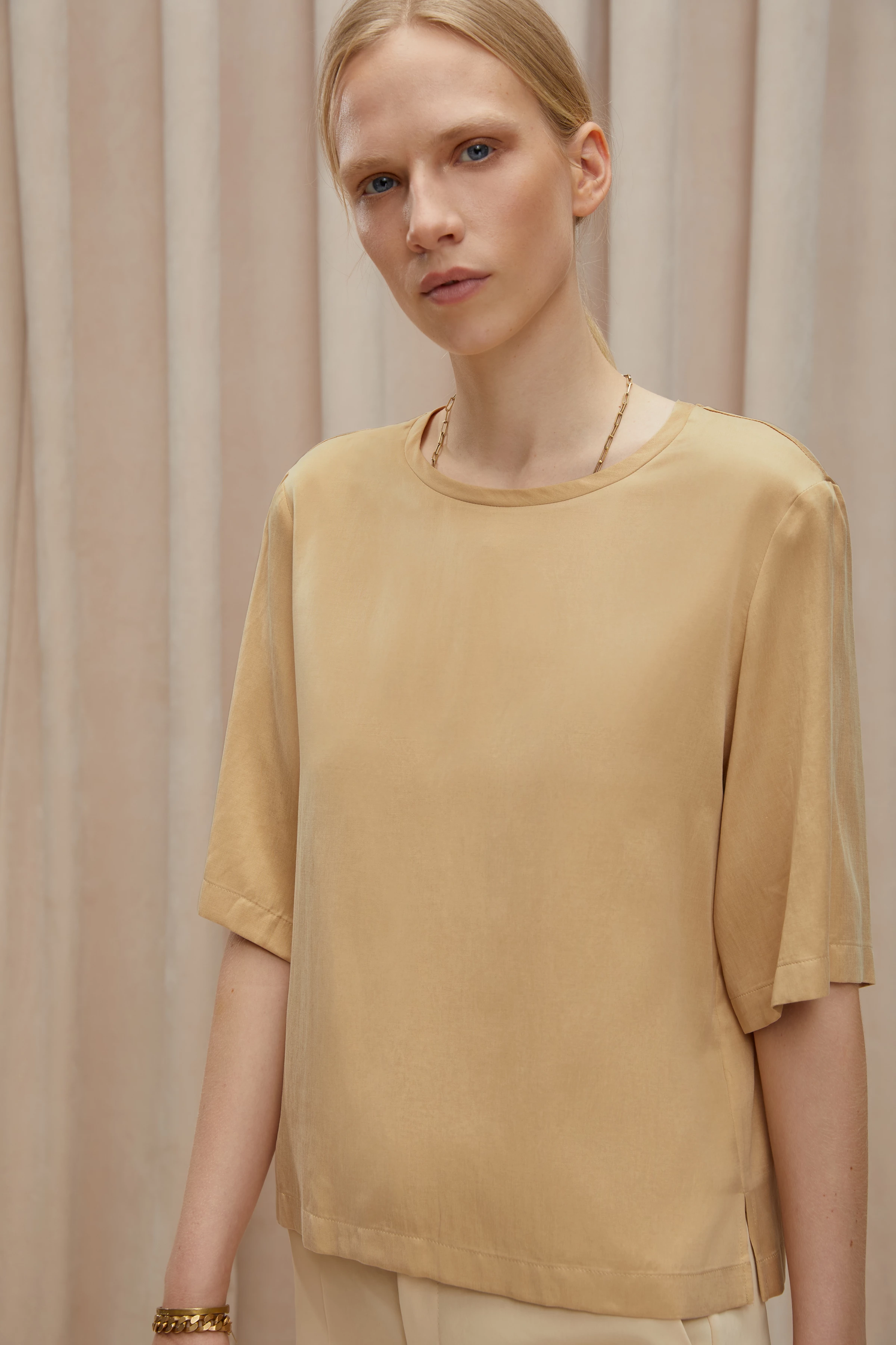 DIEDRA - T-Shirt Bluse aus Cupromischung - Damen - beige - Frontansicht