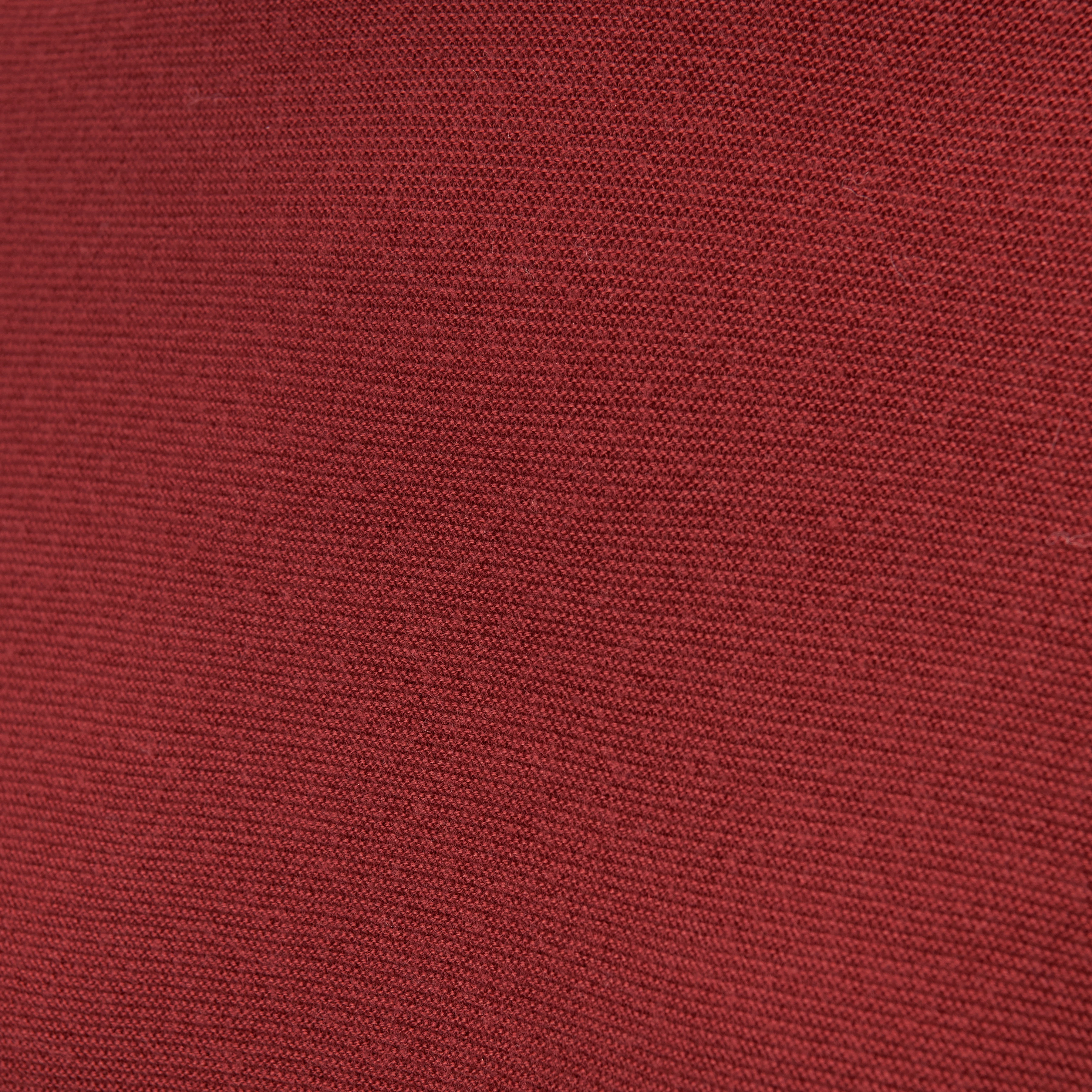 LIORA - Egg-shape turtleneck jumper in 100% merino wool - women - red - Materialbild (B2C)