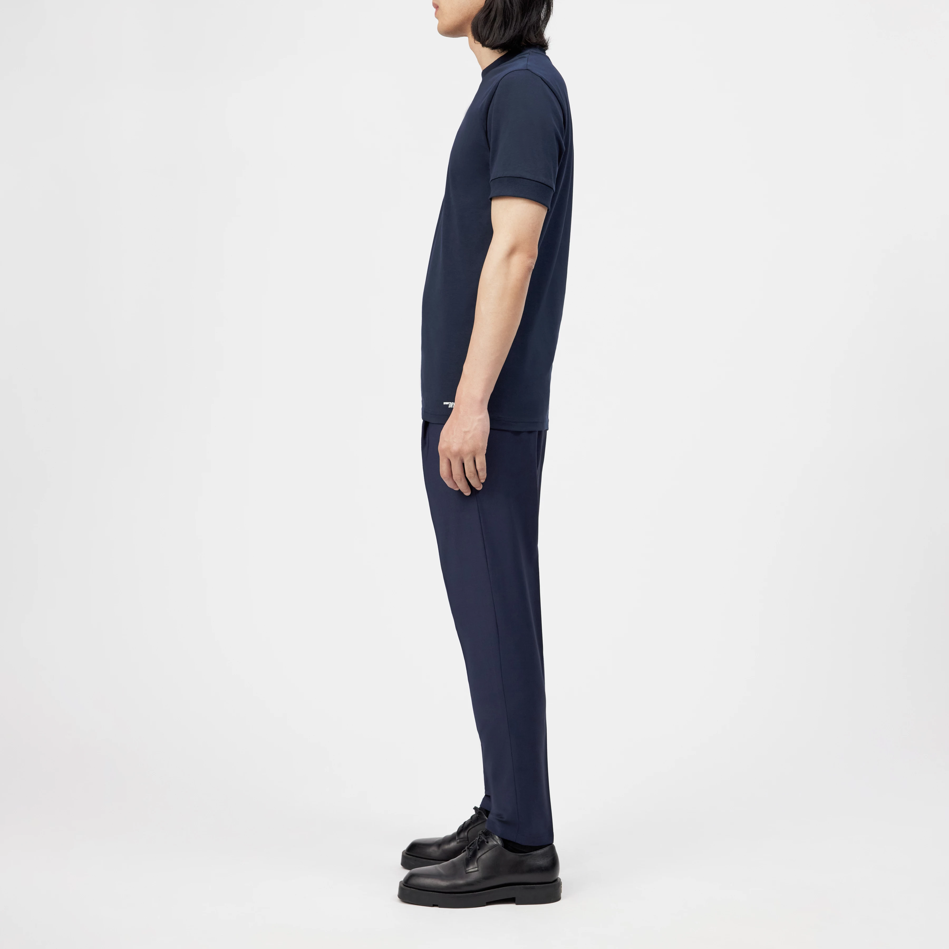 ANTON - Fitted T-Shirt in Baumwolle - Herren - blau - Seitenansicht