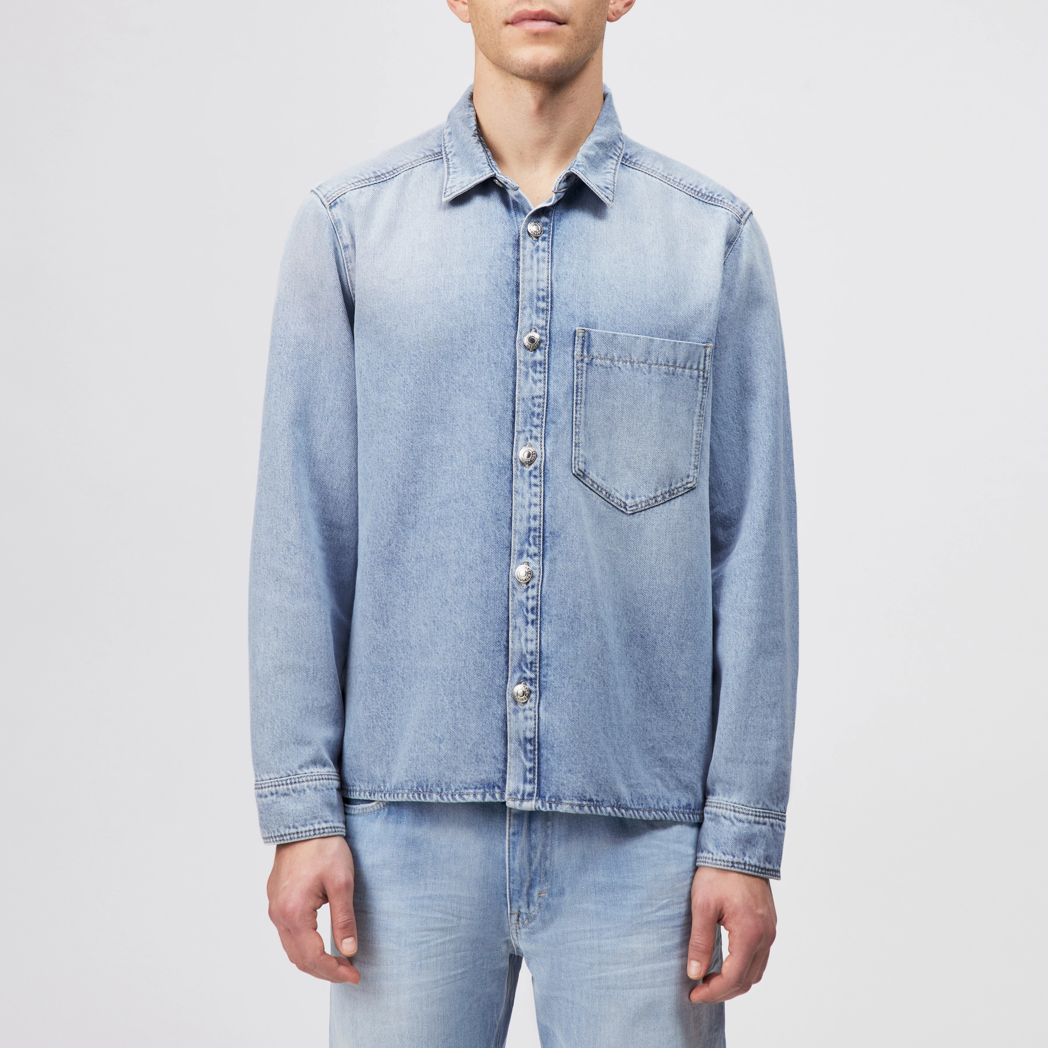 DIEGGO - Denim overshirt with chest pocket - men - blue - Frontansicht