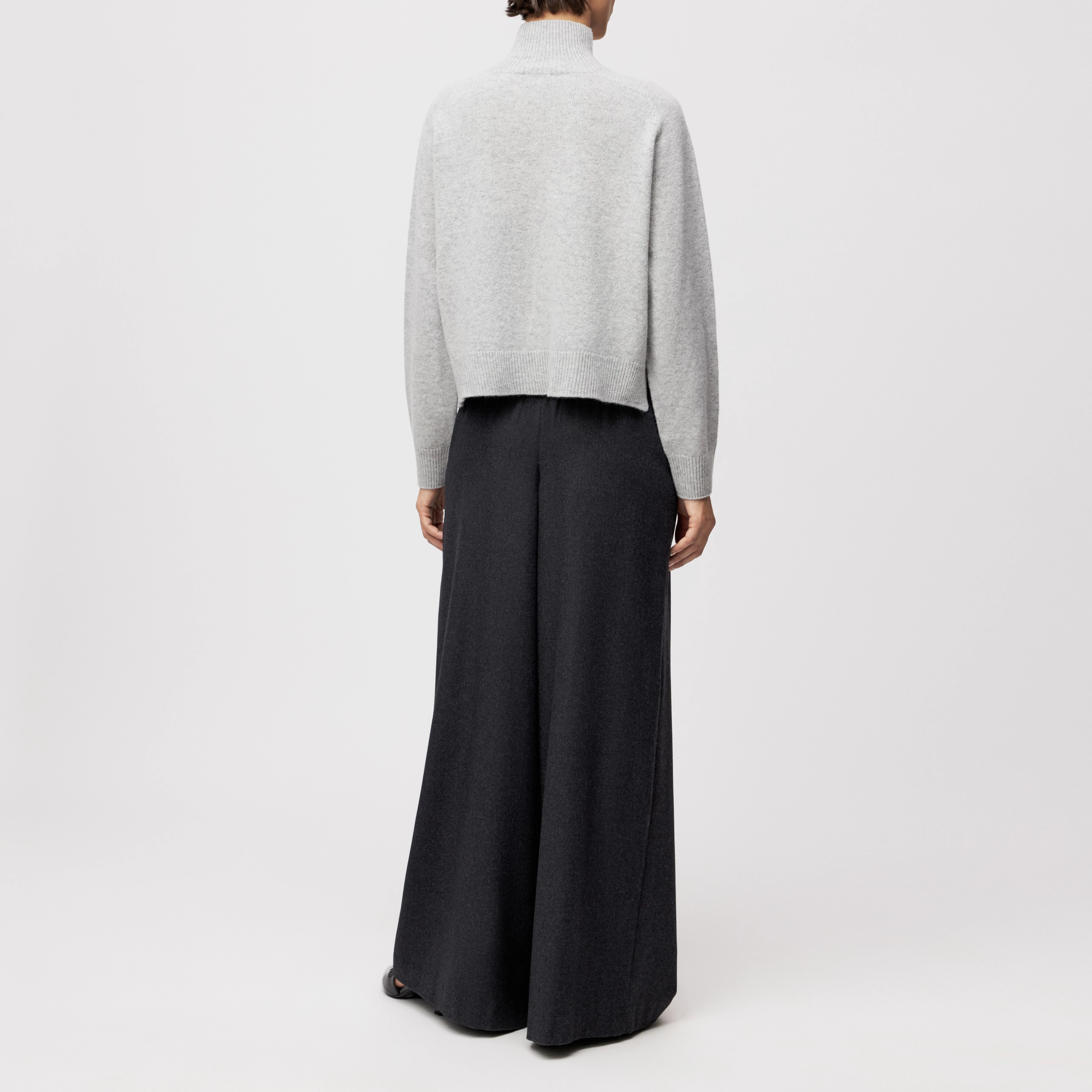 LYZIMA - Turtleneck jumper in virgin wool - women - grey - Rückansicht