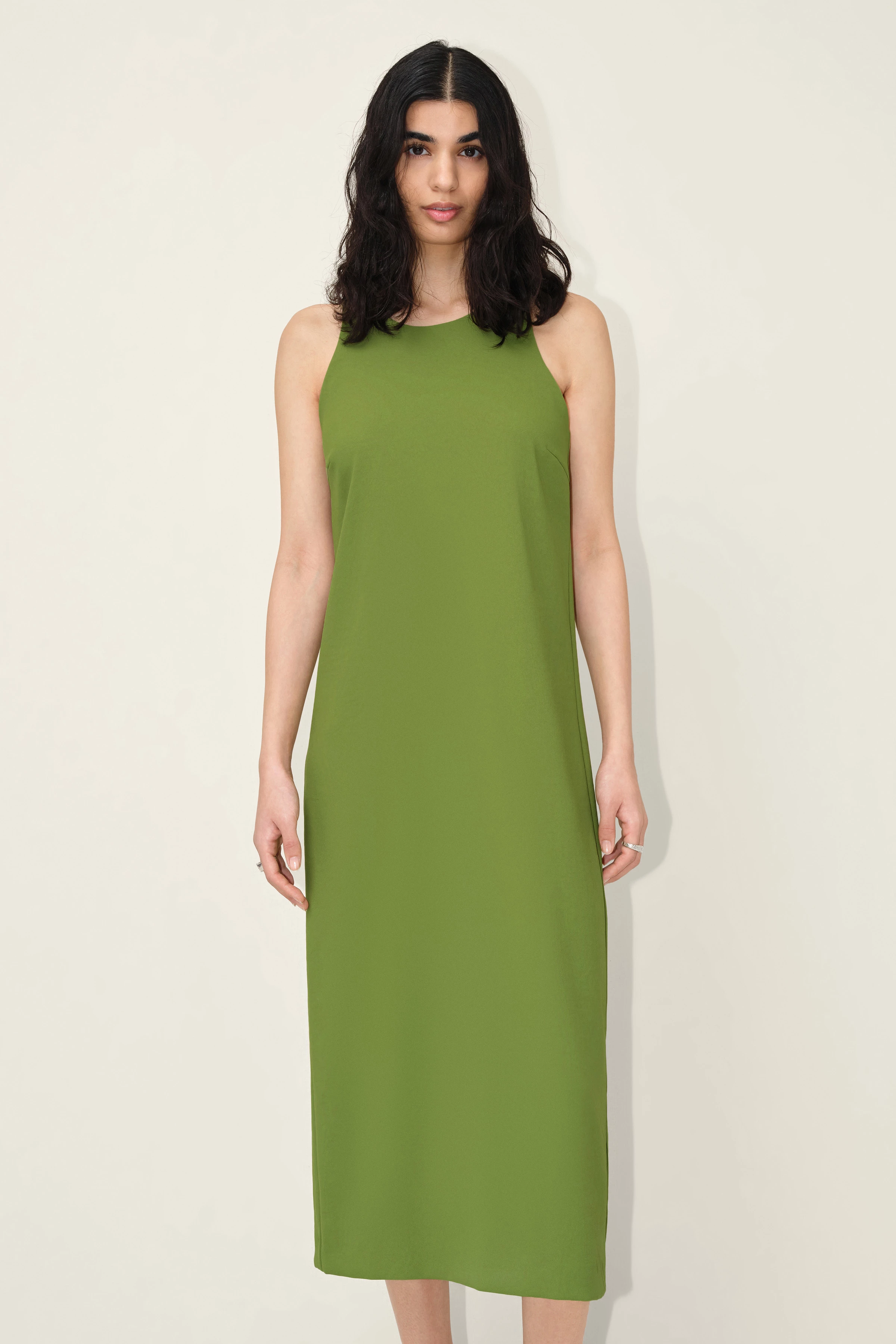 TRENTA - schlankes Kleid mit Cut-Out Details - Damen - grün - Frontansicht