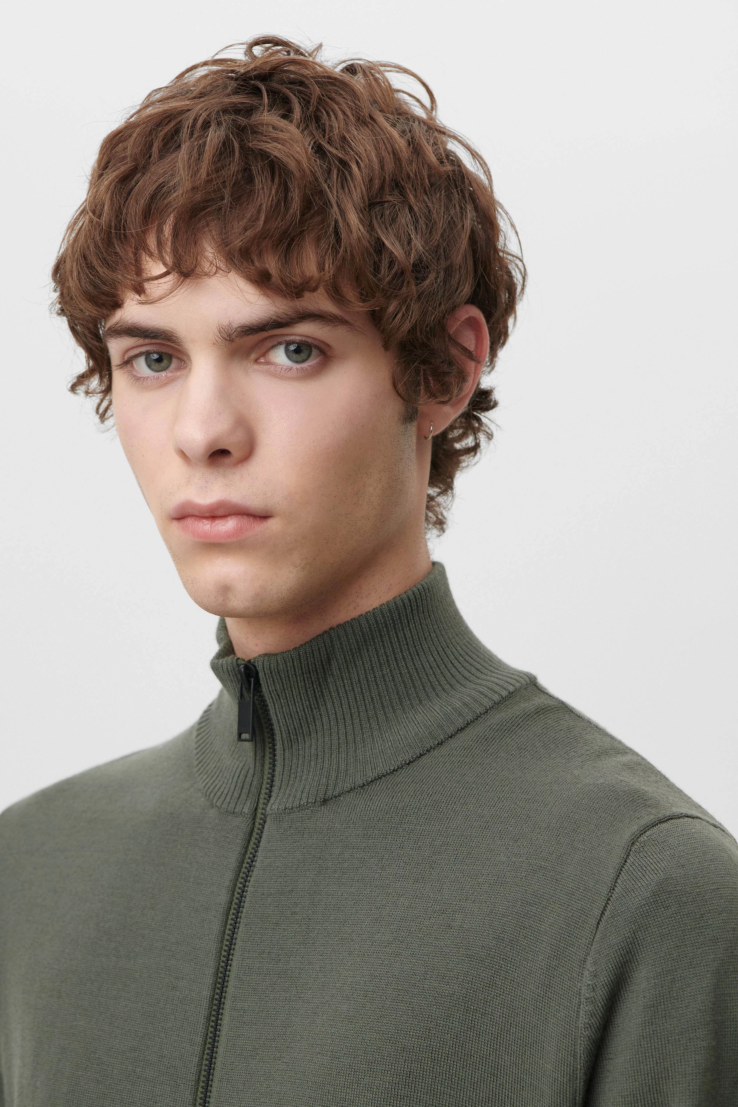 ANTONIO - Zip-up jacket in merino wool - men - green - Frontansicht