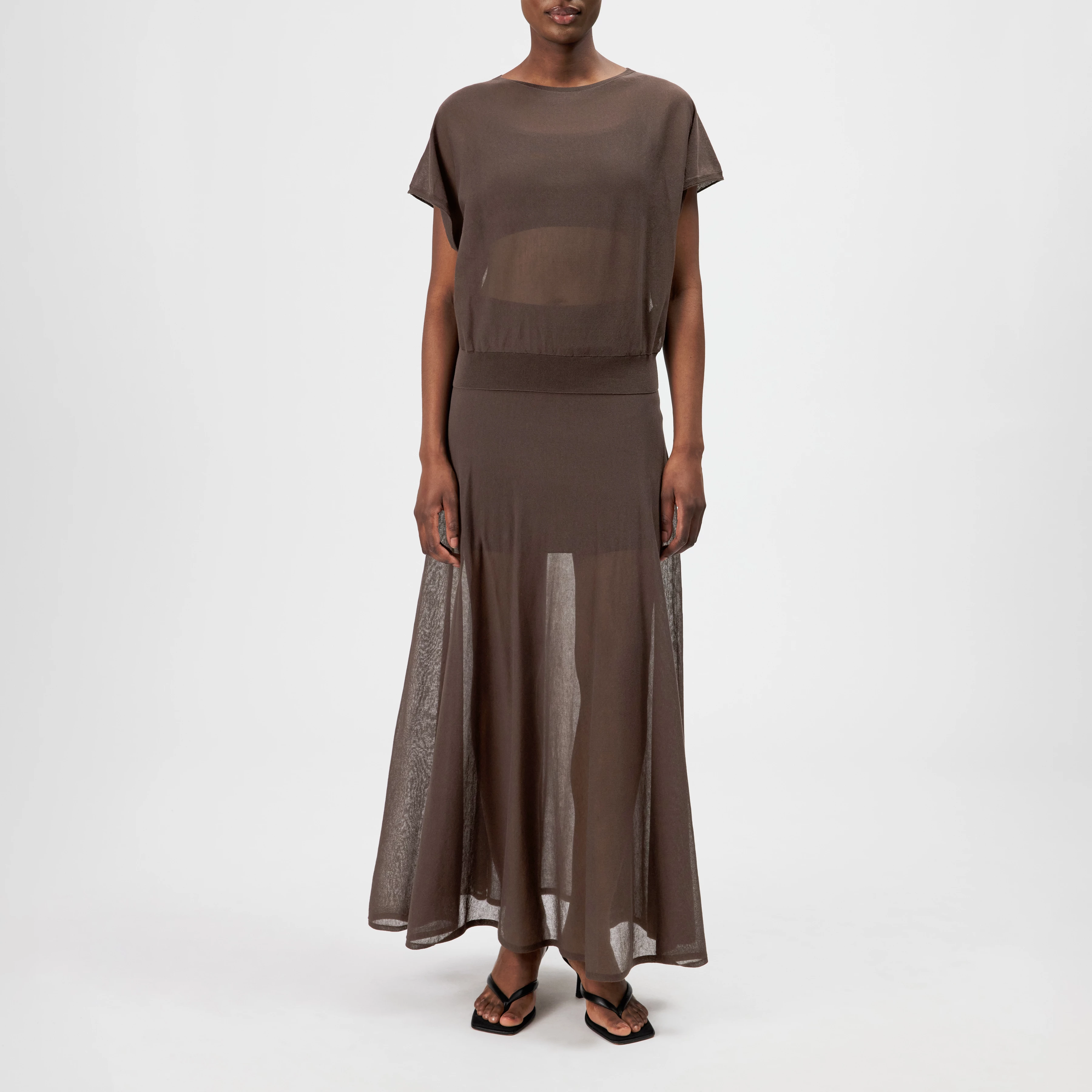 GERLOTTA - Oversized T-Shirt mit U-Boot Ausschnitt - Damen - braun - Ganzkörper-Frontansicht