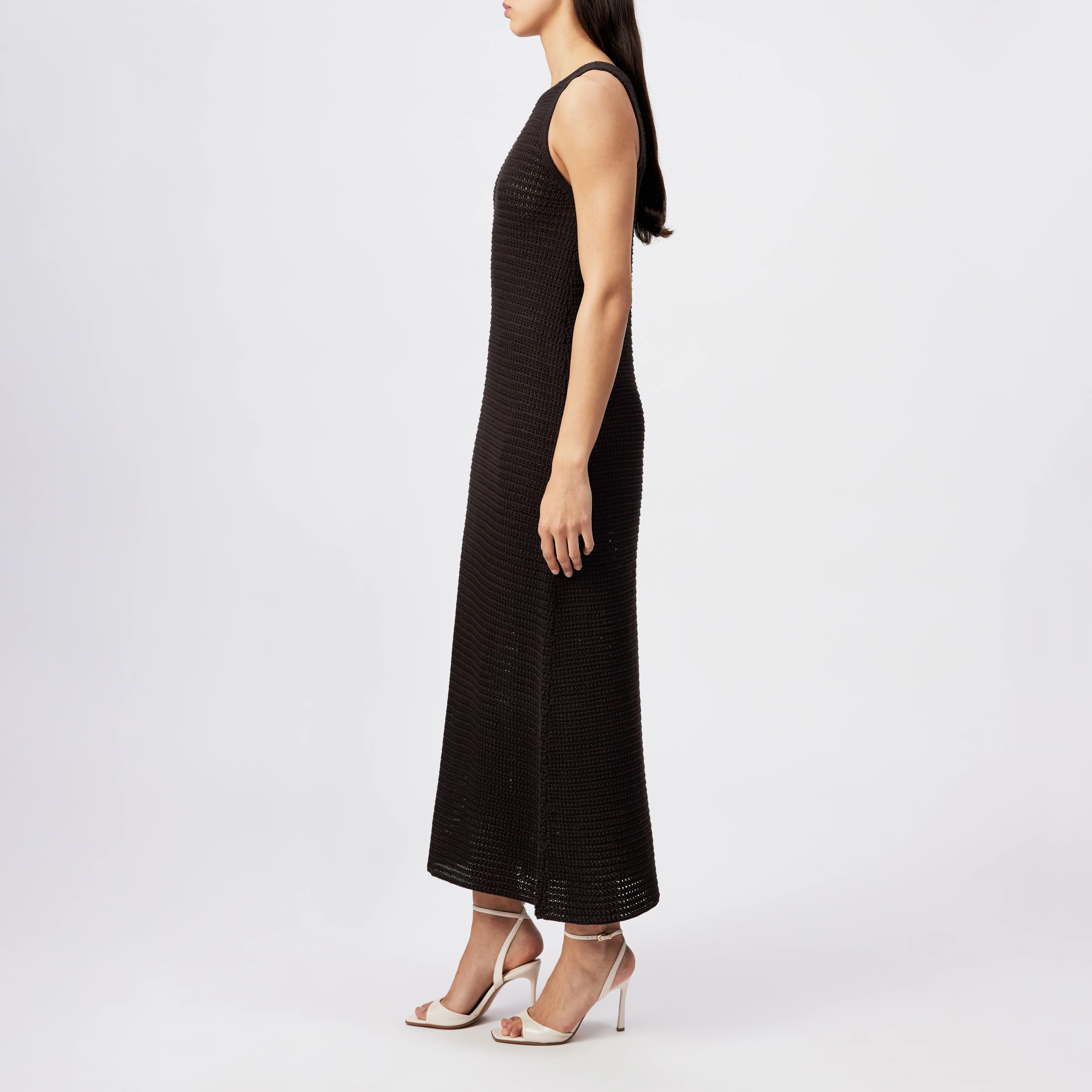 IKIS - Sleeveless maxi dress, chunky knit, dry touch - women - brown - Seitenansicht