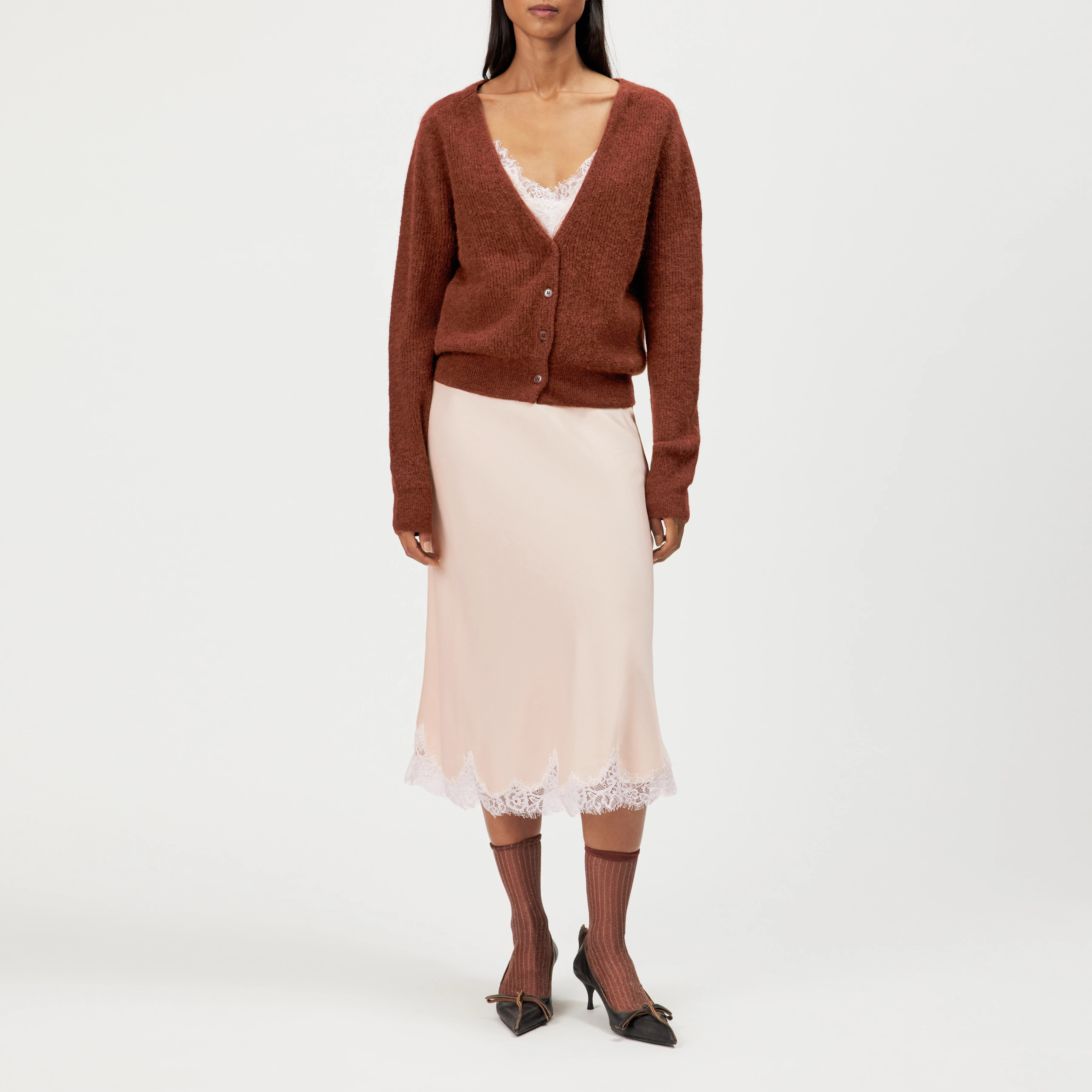 GERTIJA_2 - Alpaca-blend V-neck cardigan - women - brown - Frontansicht