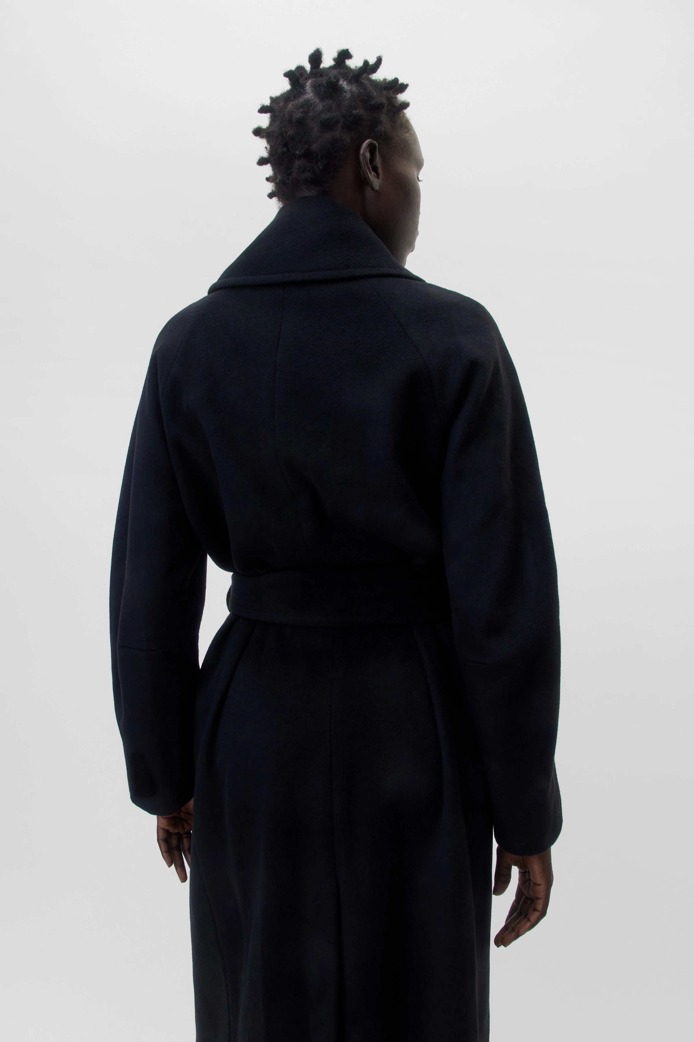 ALPERTON_2 - coat in cashmere blend - women - black - Rückansicht