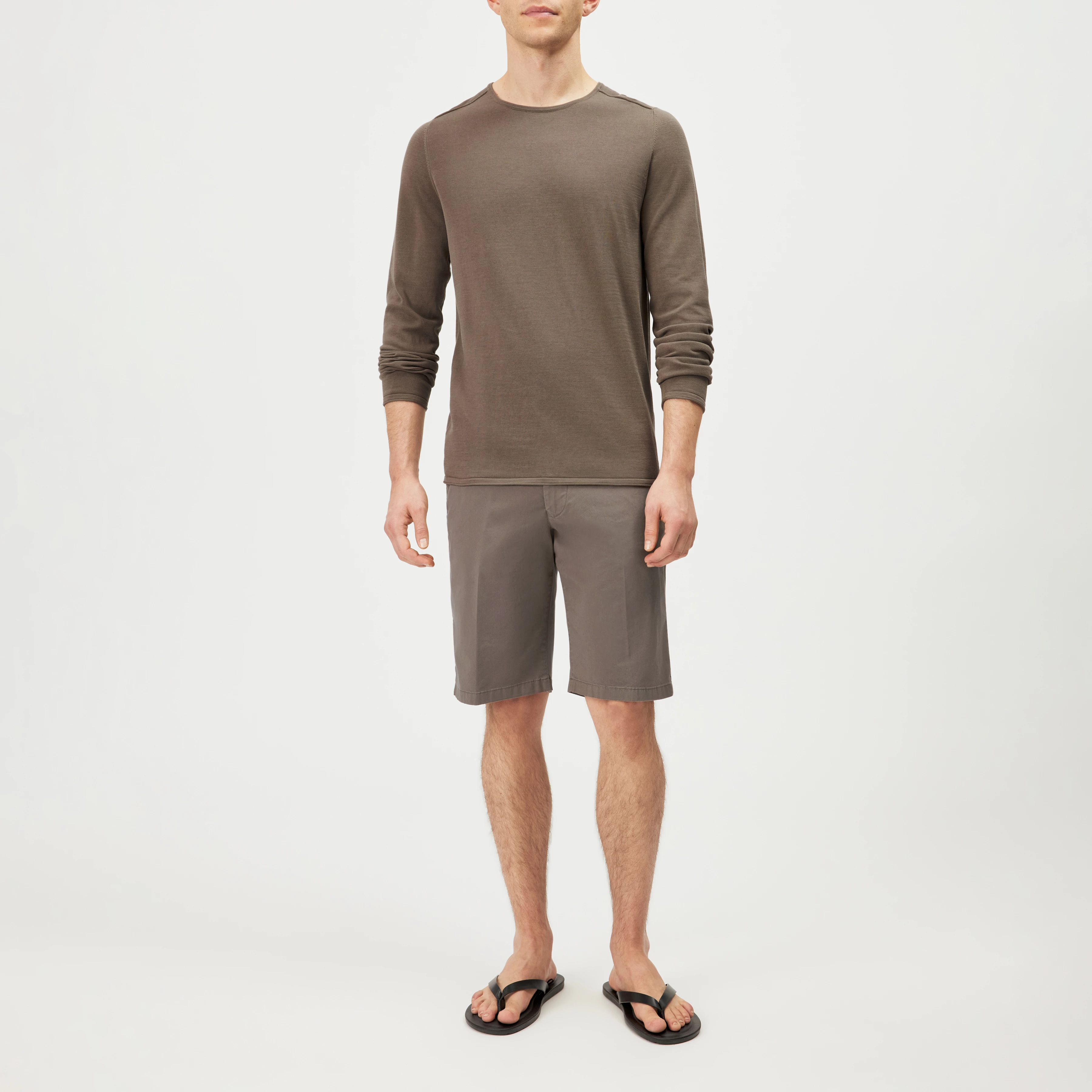 RIKONO - Knitted jumper in clean cotton - men - brown - Ganzkörper-Frontansicht