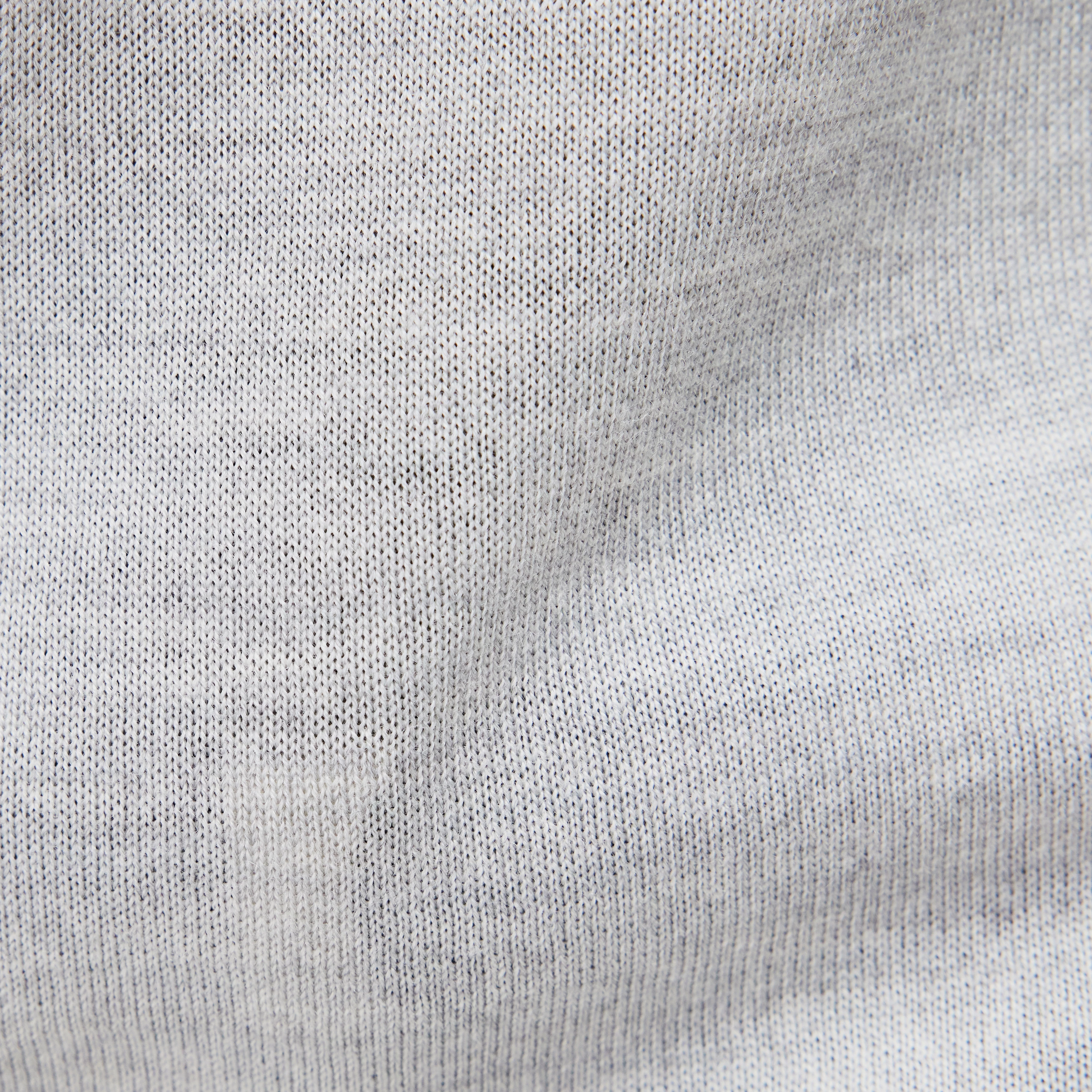 RIKONO - Fine merino wool knitted jumper - men - grey - Materialbild (B2C)