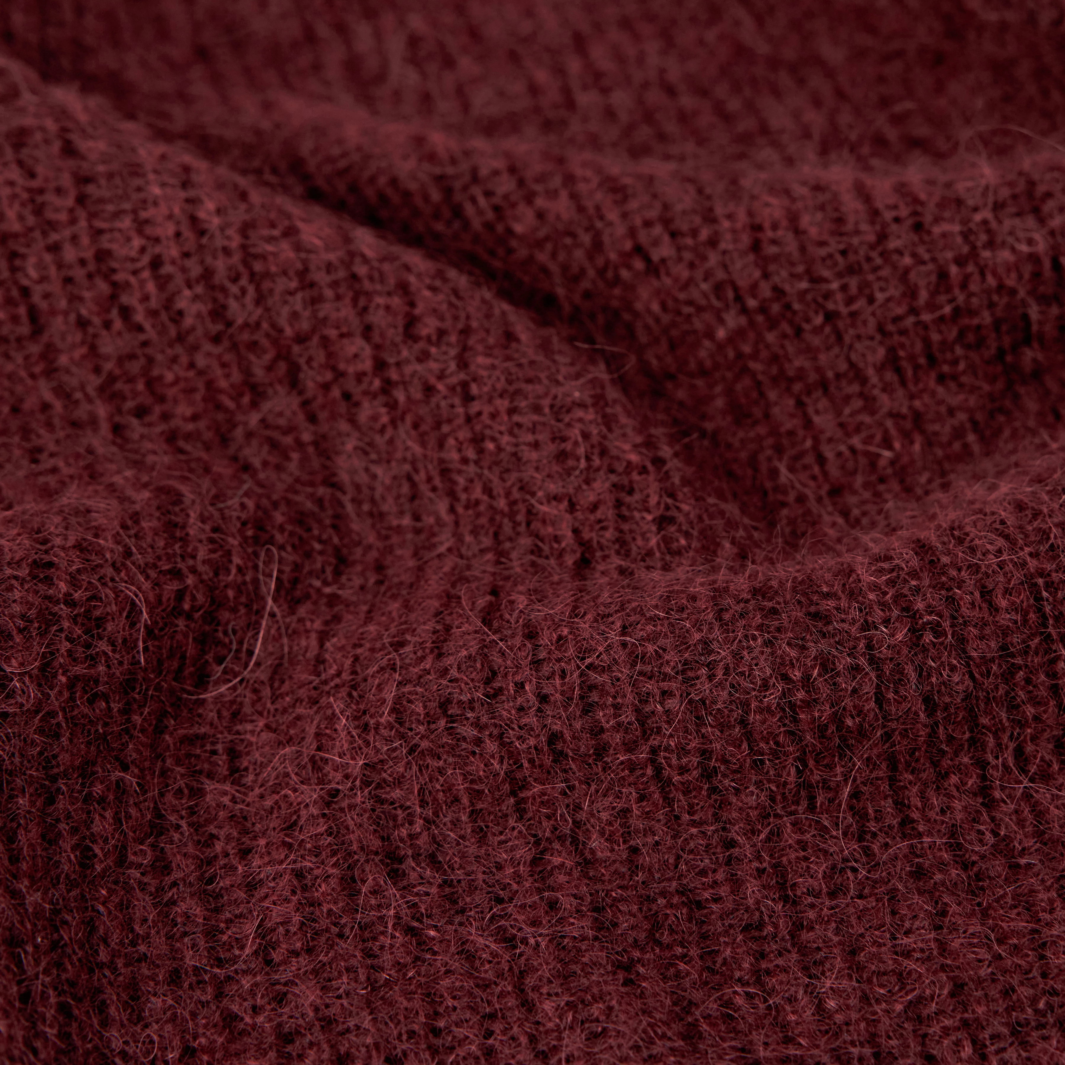 IMENY - Pull court en mélange luxueux d'alpaga Suri - women - rouge - Materialbild (B2C)