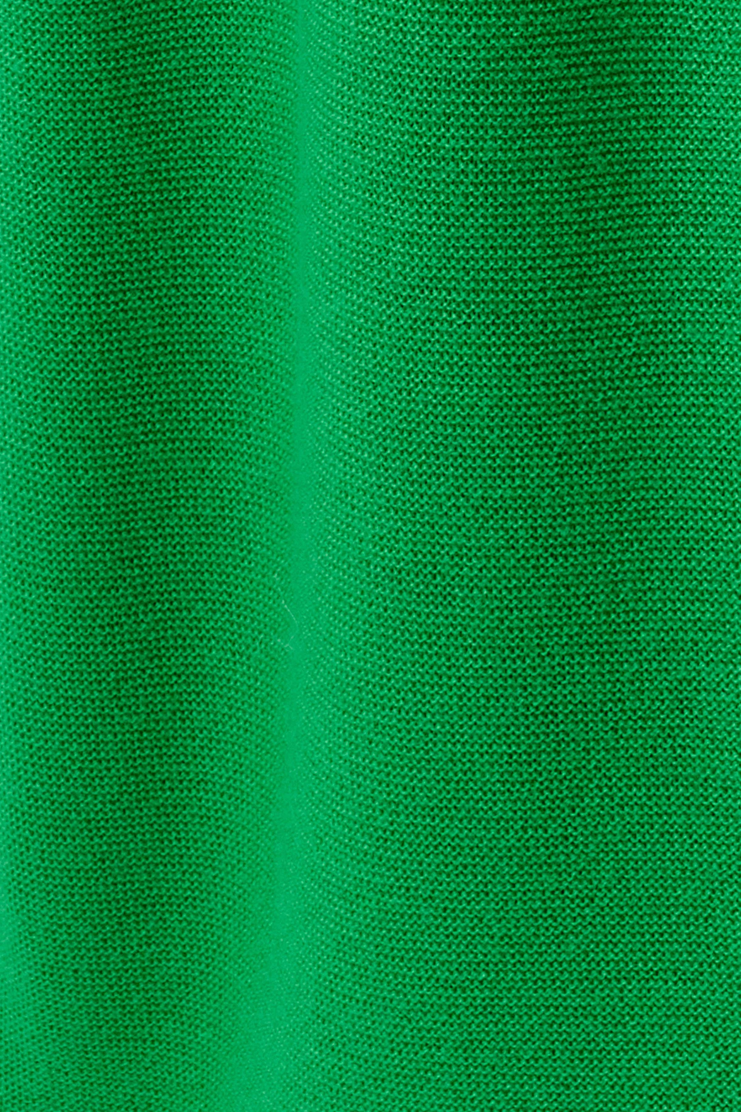 MAILA - Rundhalspullover aus Merinowolle - Damen - grün - Detailansicht am Model