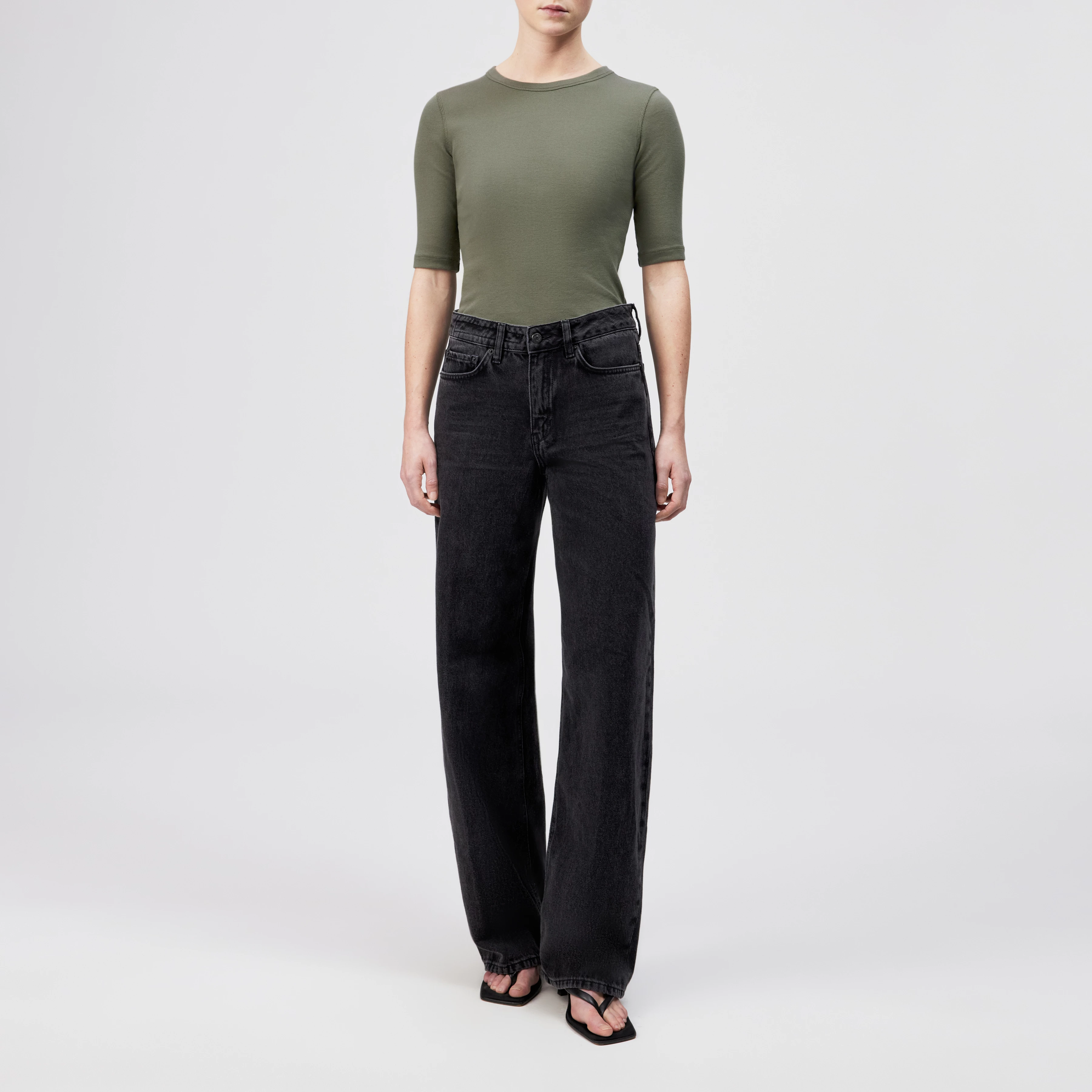 SELAY - Haut étroit en coton côtelé - women - vert - Ganzkörper-Frontansicht