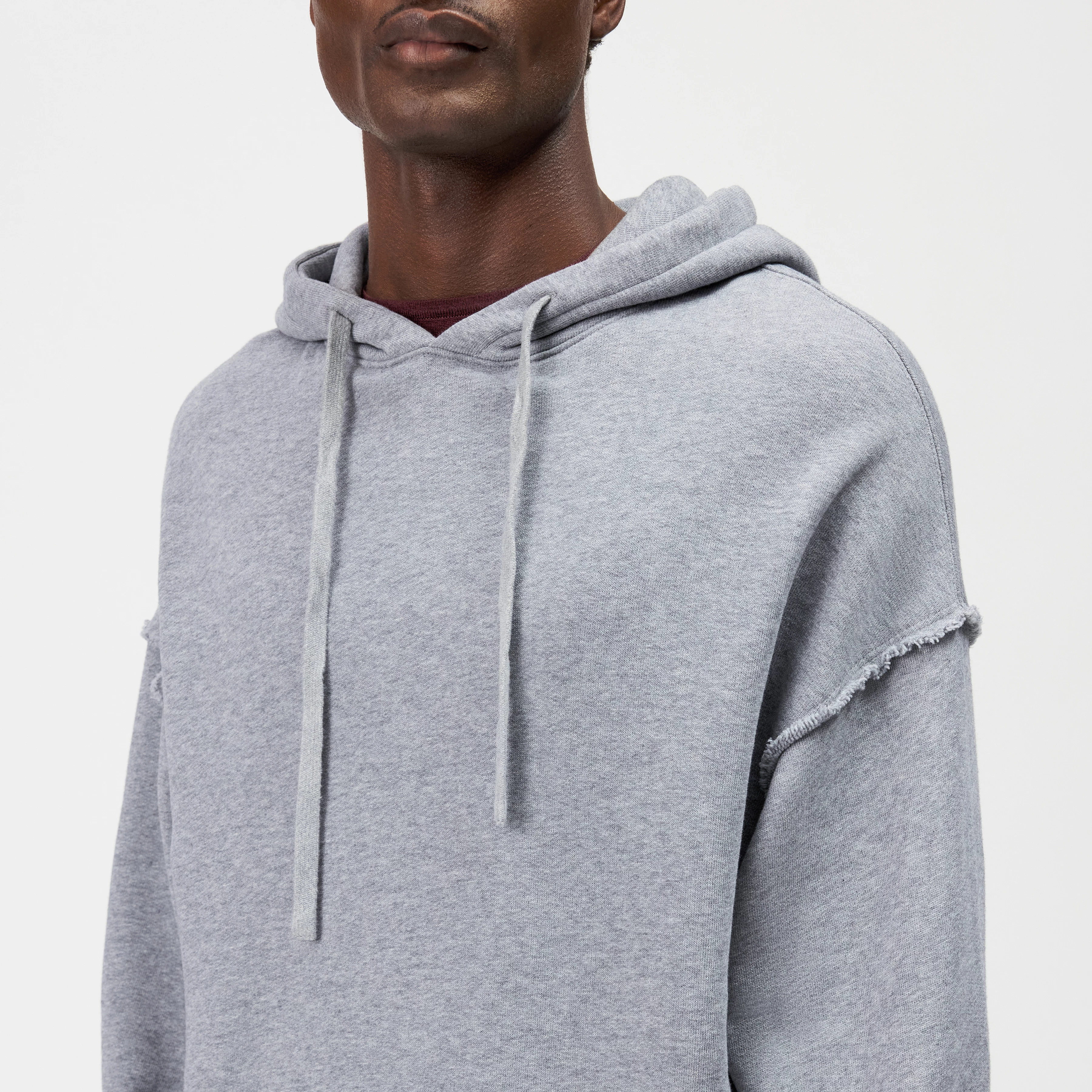 NERIK - Oversized hoodie in marl jersey - men - grey - Detailansicht am Model