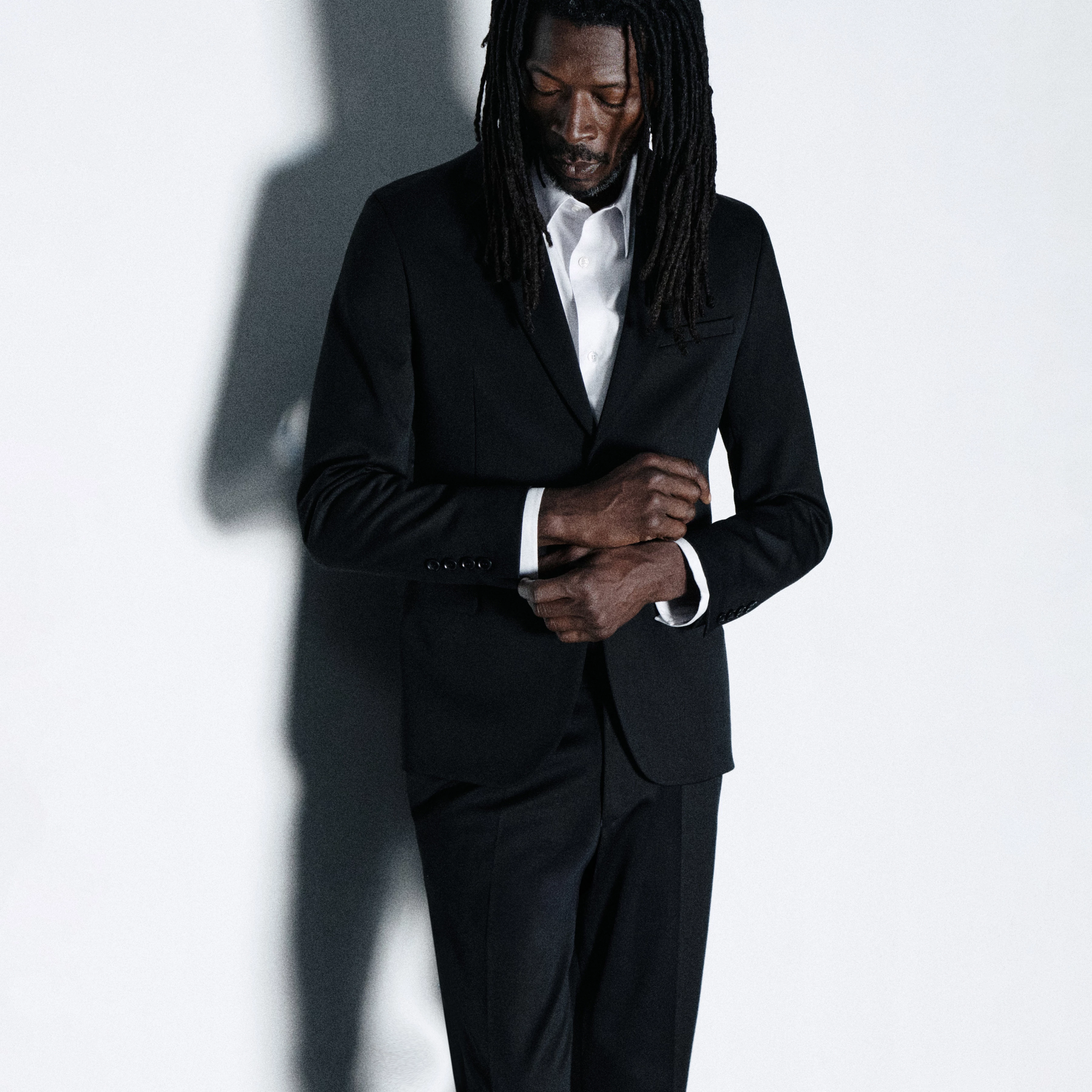 YAMES - Regular fit blazer i teknisk stof - men - sort