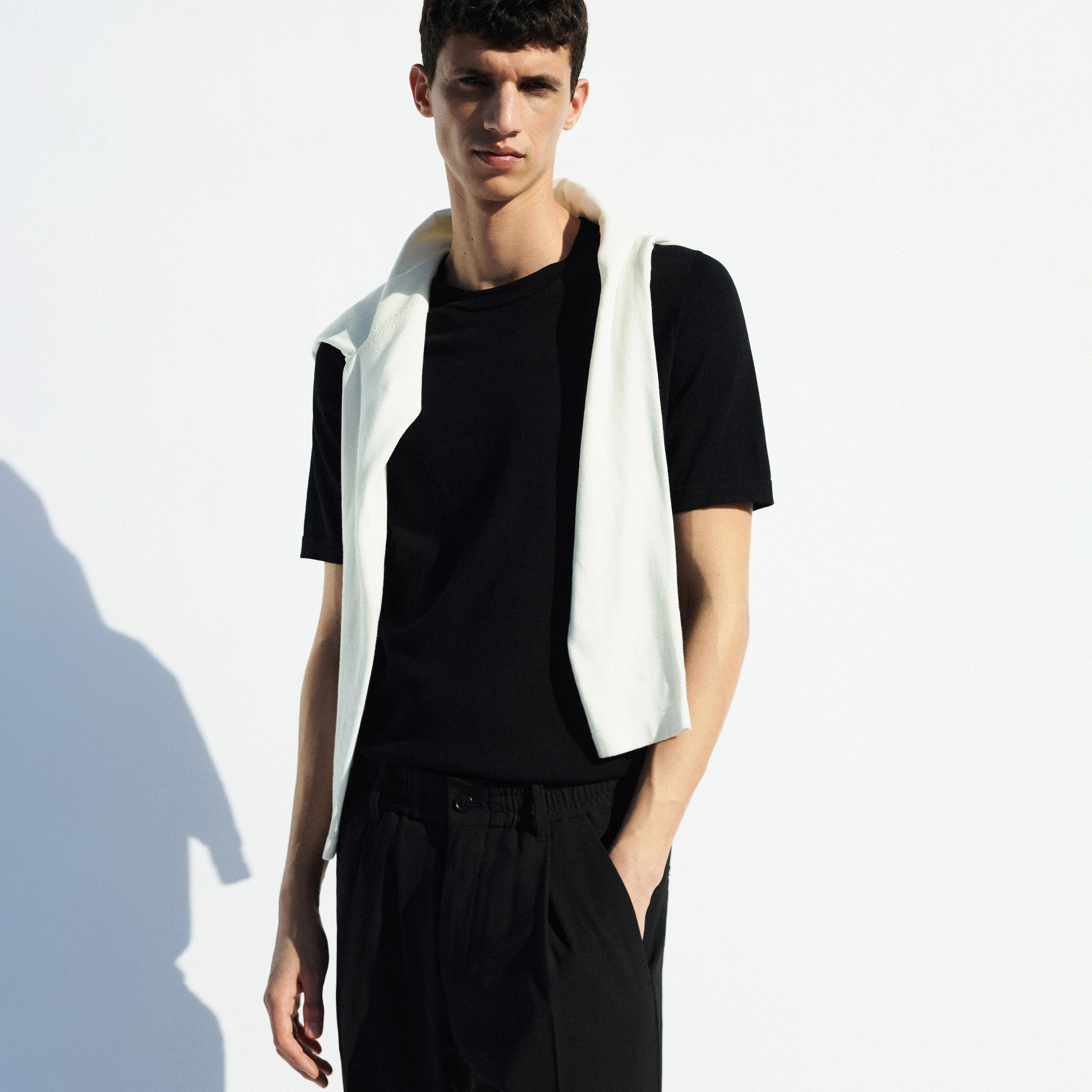 VALENTIN - T-shirt in mercerised cotton - men - black