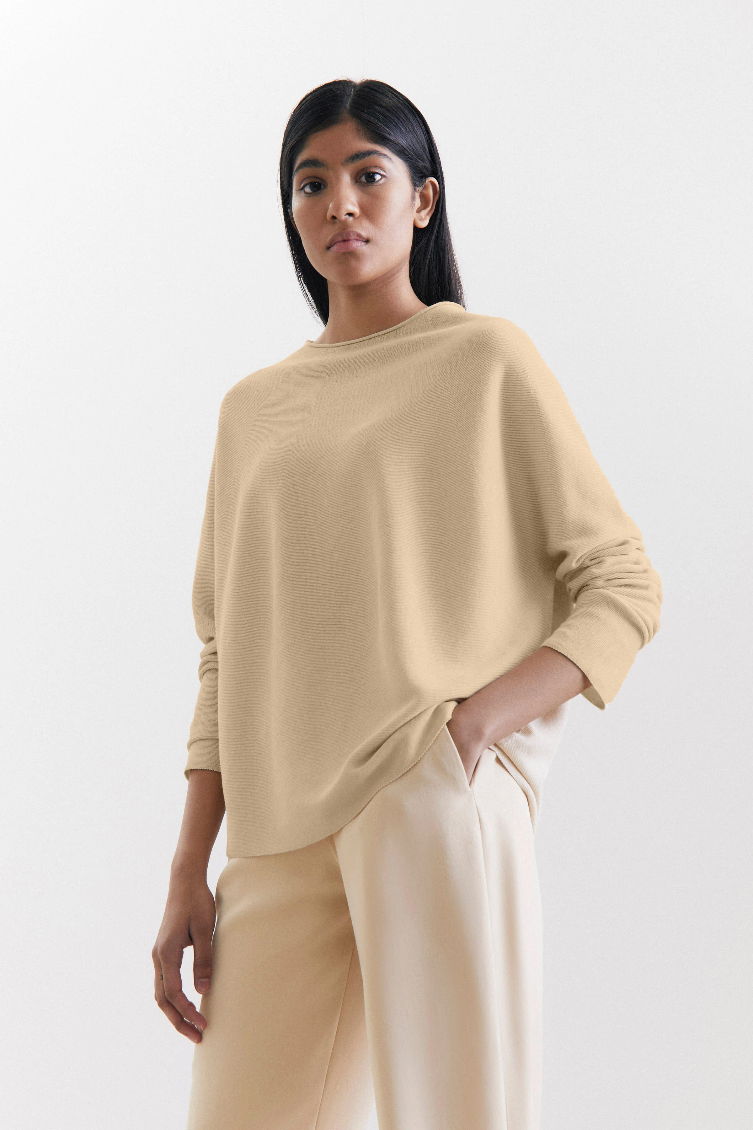 MAILA - clean knit sweater made of pure cotton - women - beige - Frontansicht