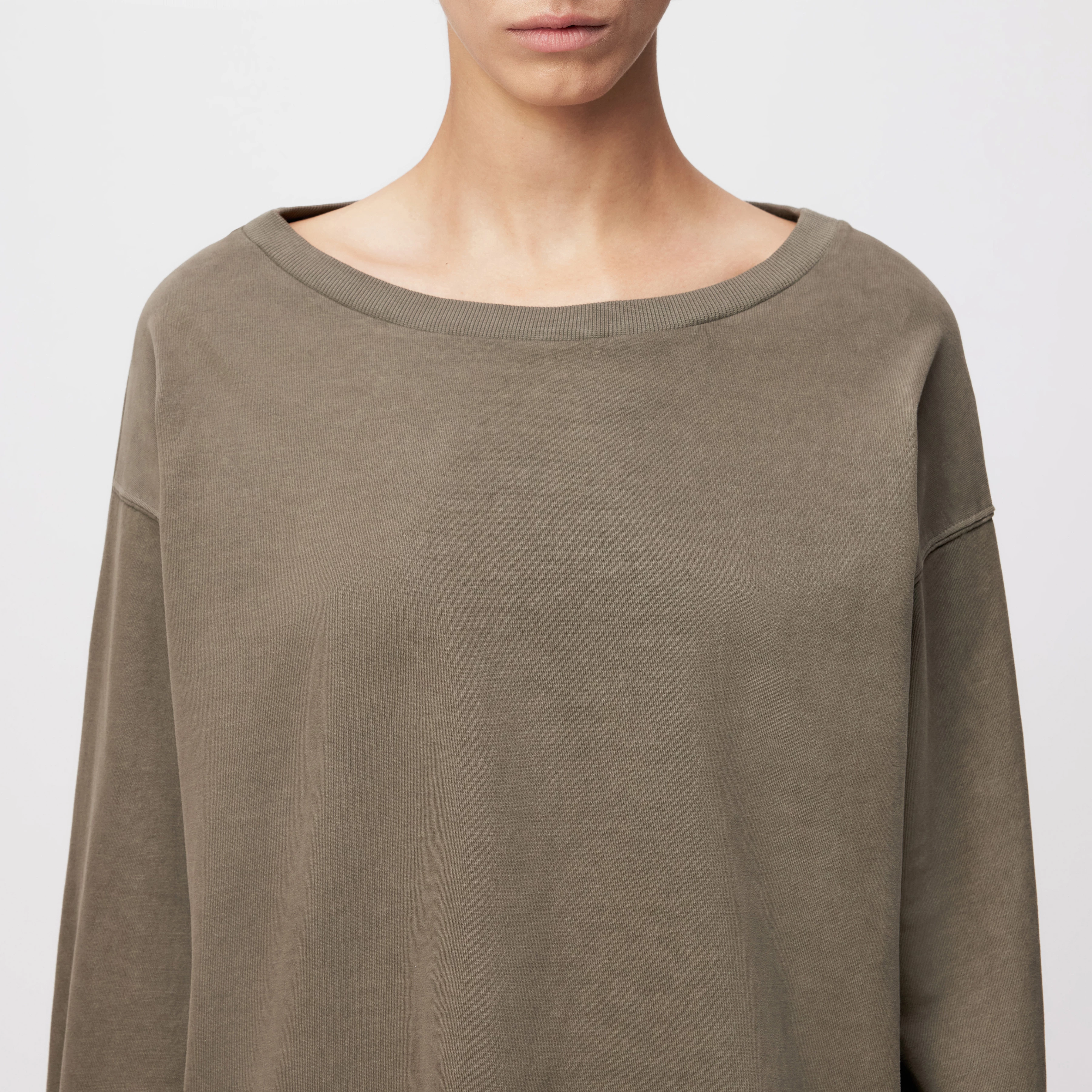 KELANE - Losse longsleeve in gewassen look - dames - groen - Detailansicht am Model