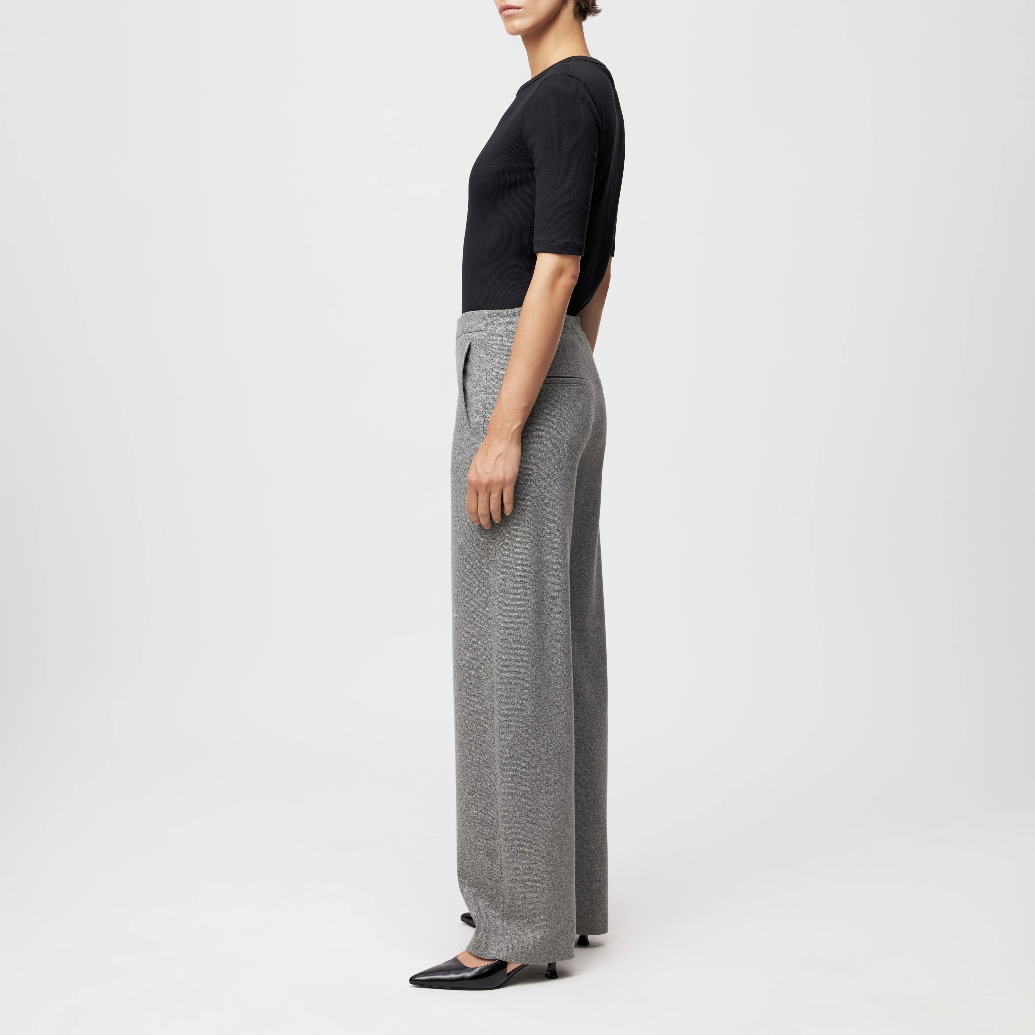 FAE_0 - Trousers with barrel leg in viscose blend - women - grey - Seitenansicht