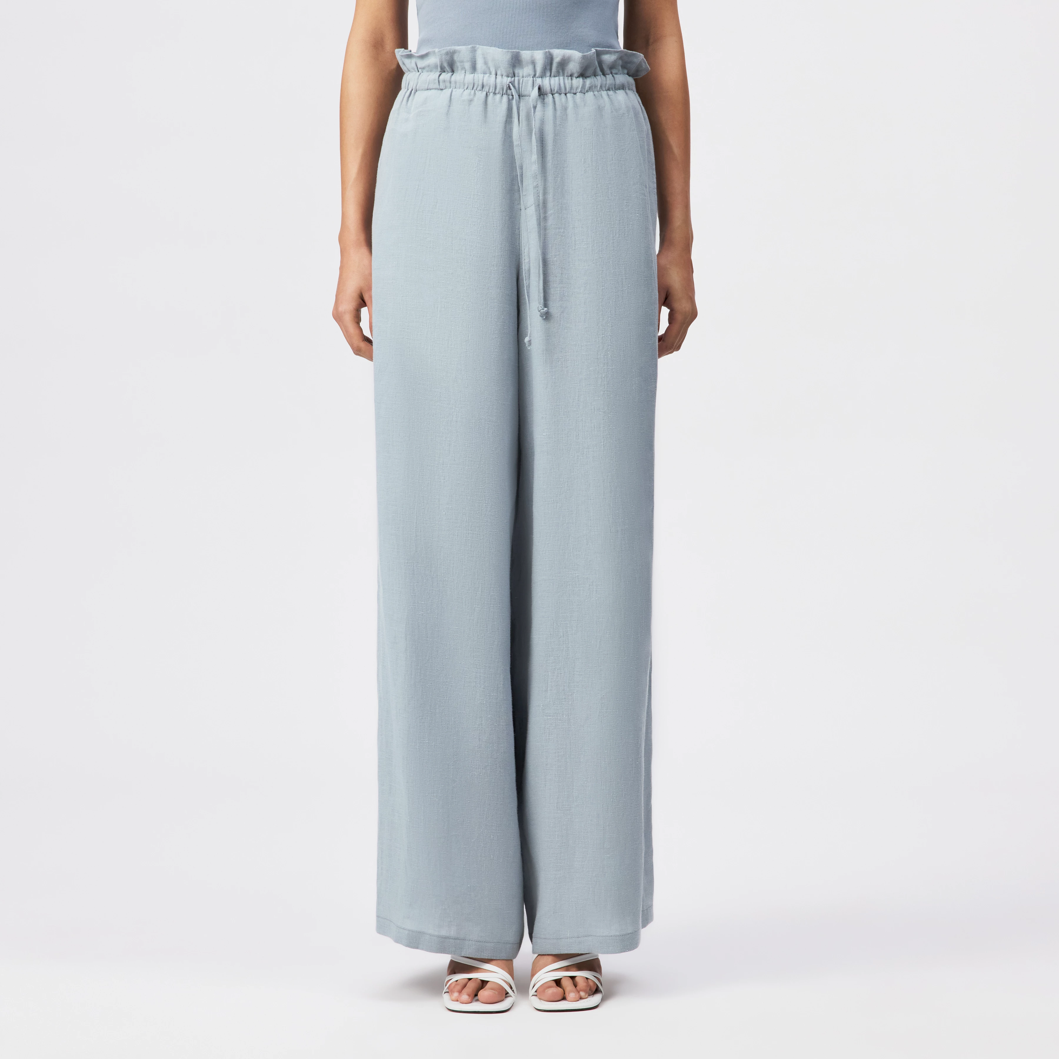 DWINDLE - Linen paperbag trousers - women - blue - Frontansicht
