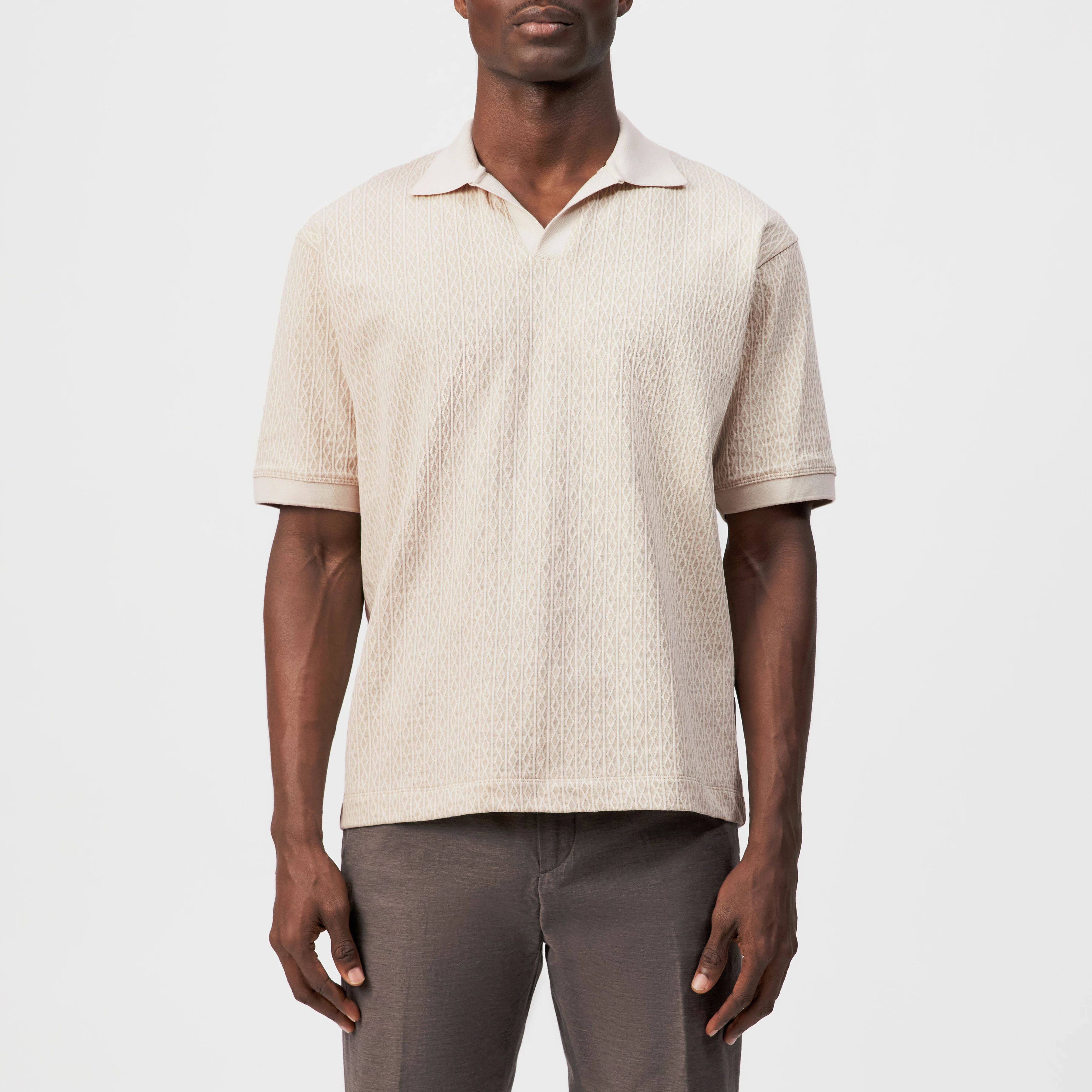 ACAYO - Relaxed fit polo with jacquard texture - men - beige - Frontansicht