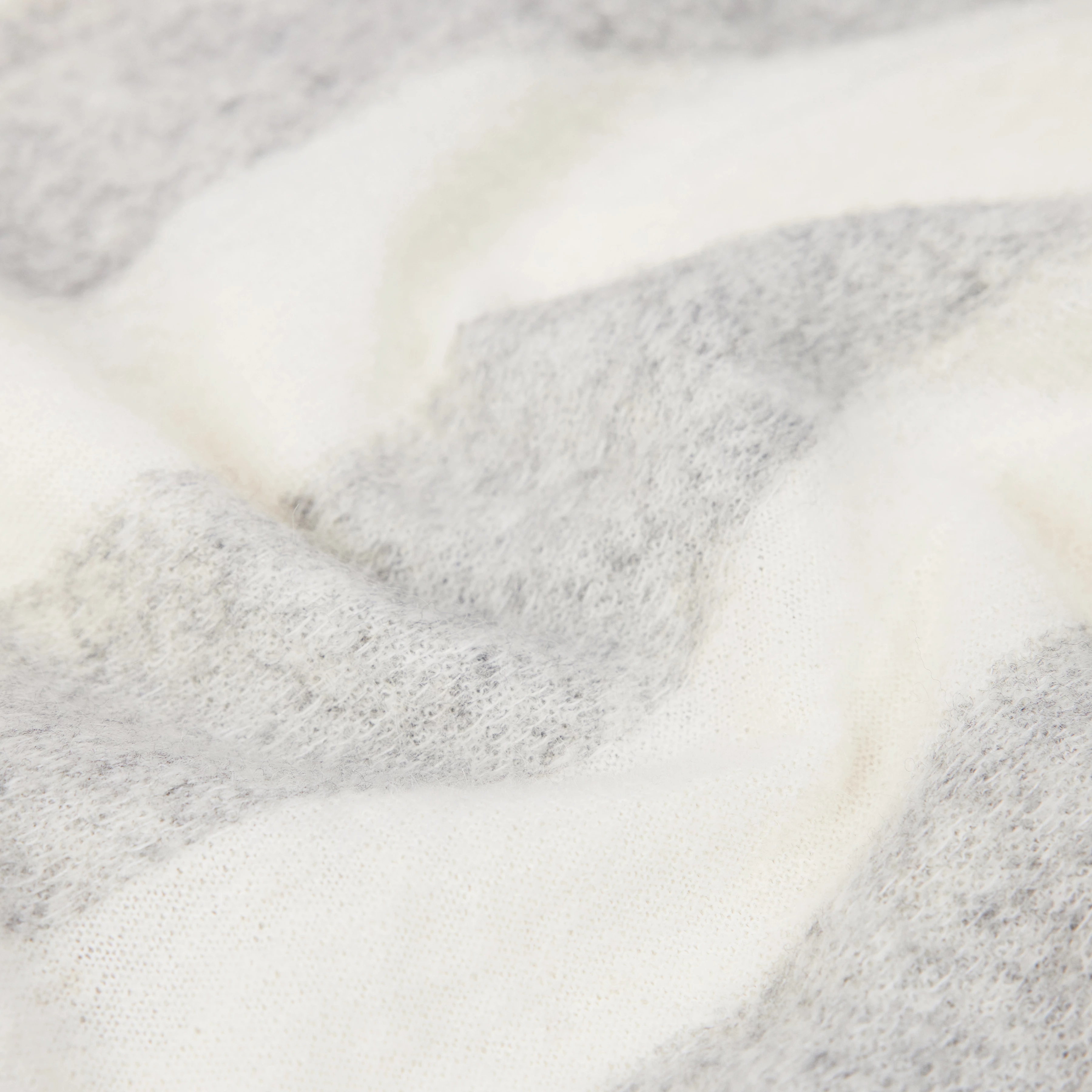 MATHISA - Cropped jumper in alpaca wool blend - women - off white - Materialbild (B2C)