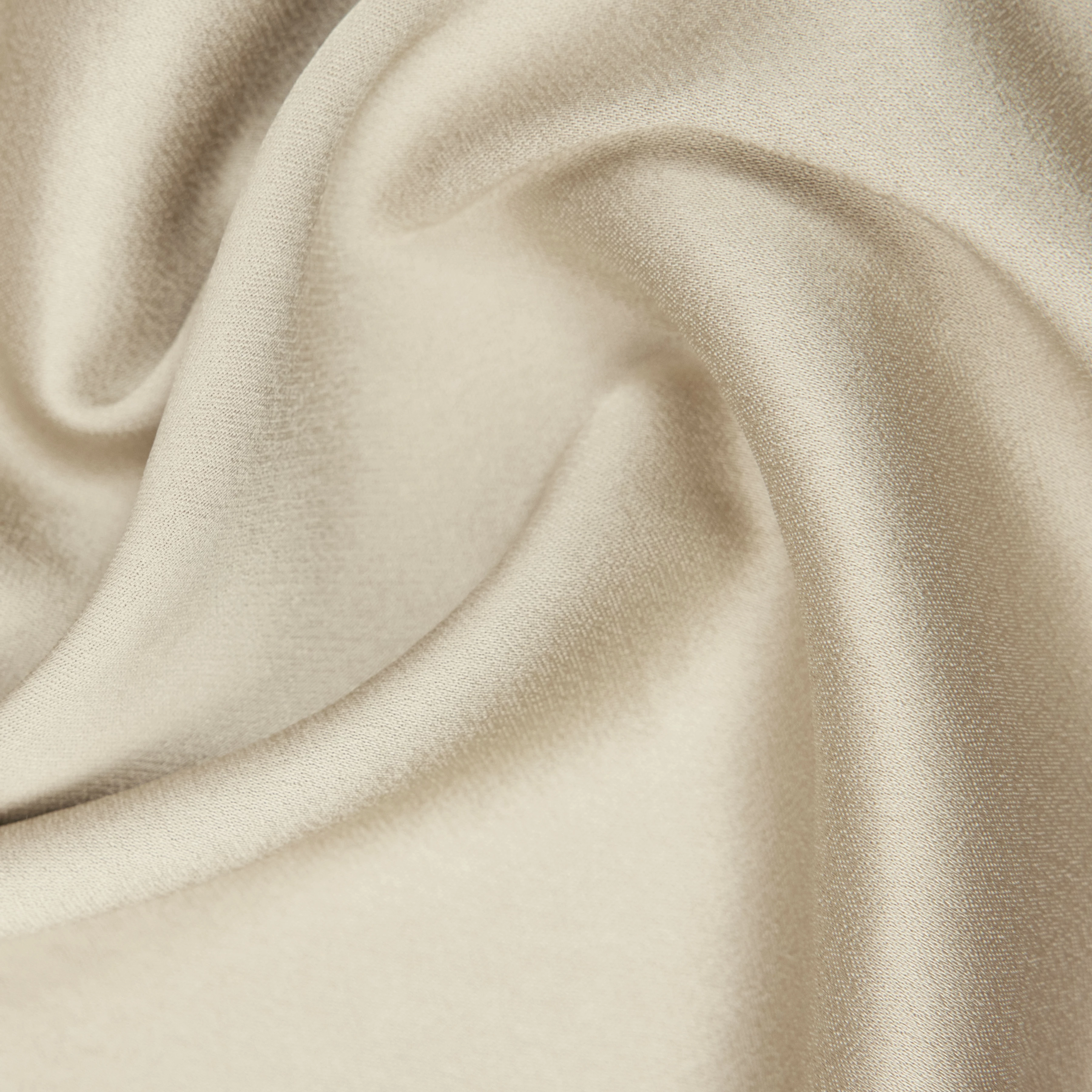 URA - Mid-length slip skirt in satin - women - beige - Materialbild (B2C)