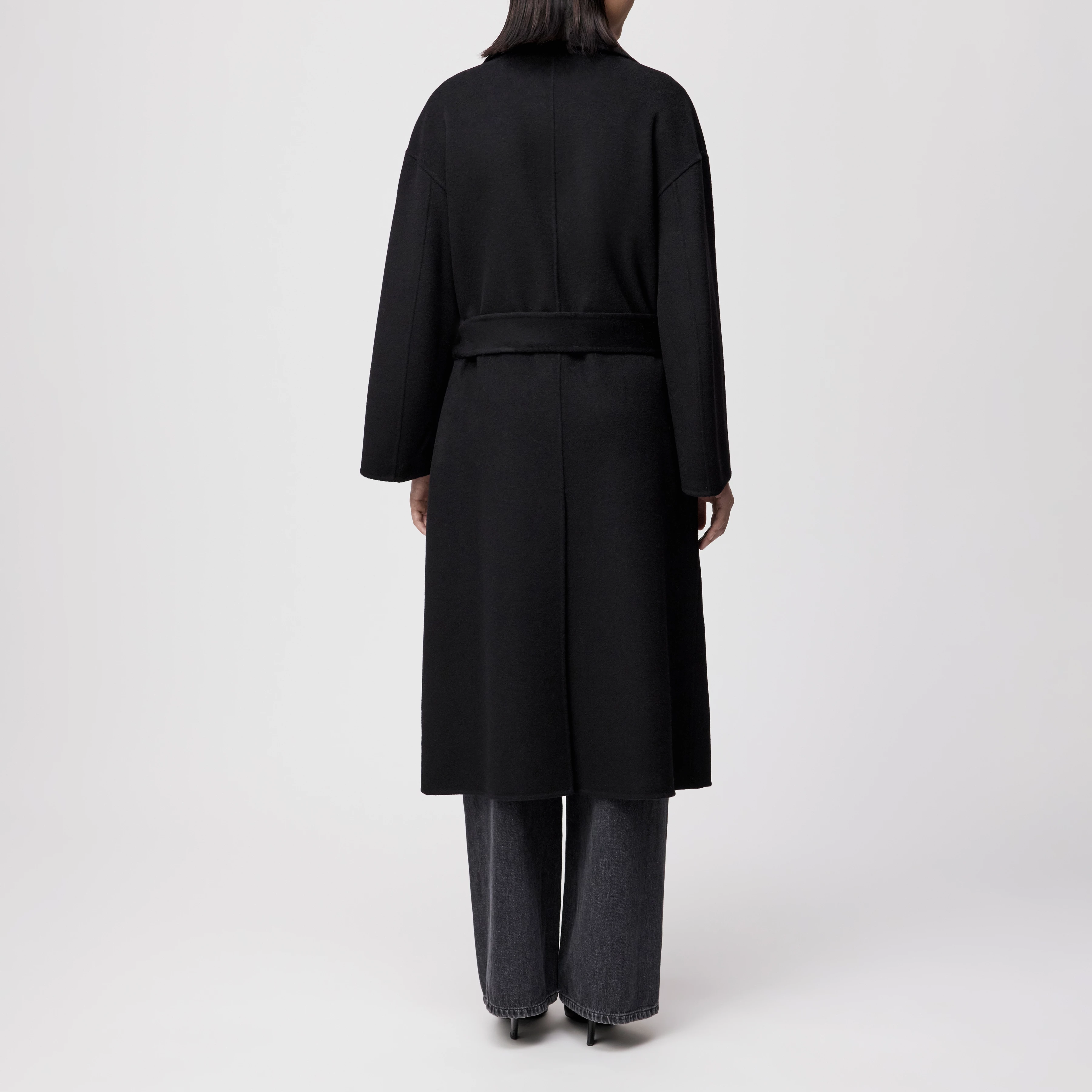 BUDBY_2 - Hüllenmantel mit Bindegürtel in Woll-Doubleface - Damen - schwarz - Rückansicht