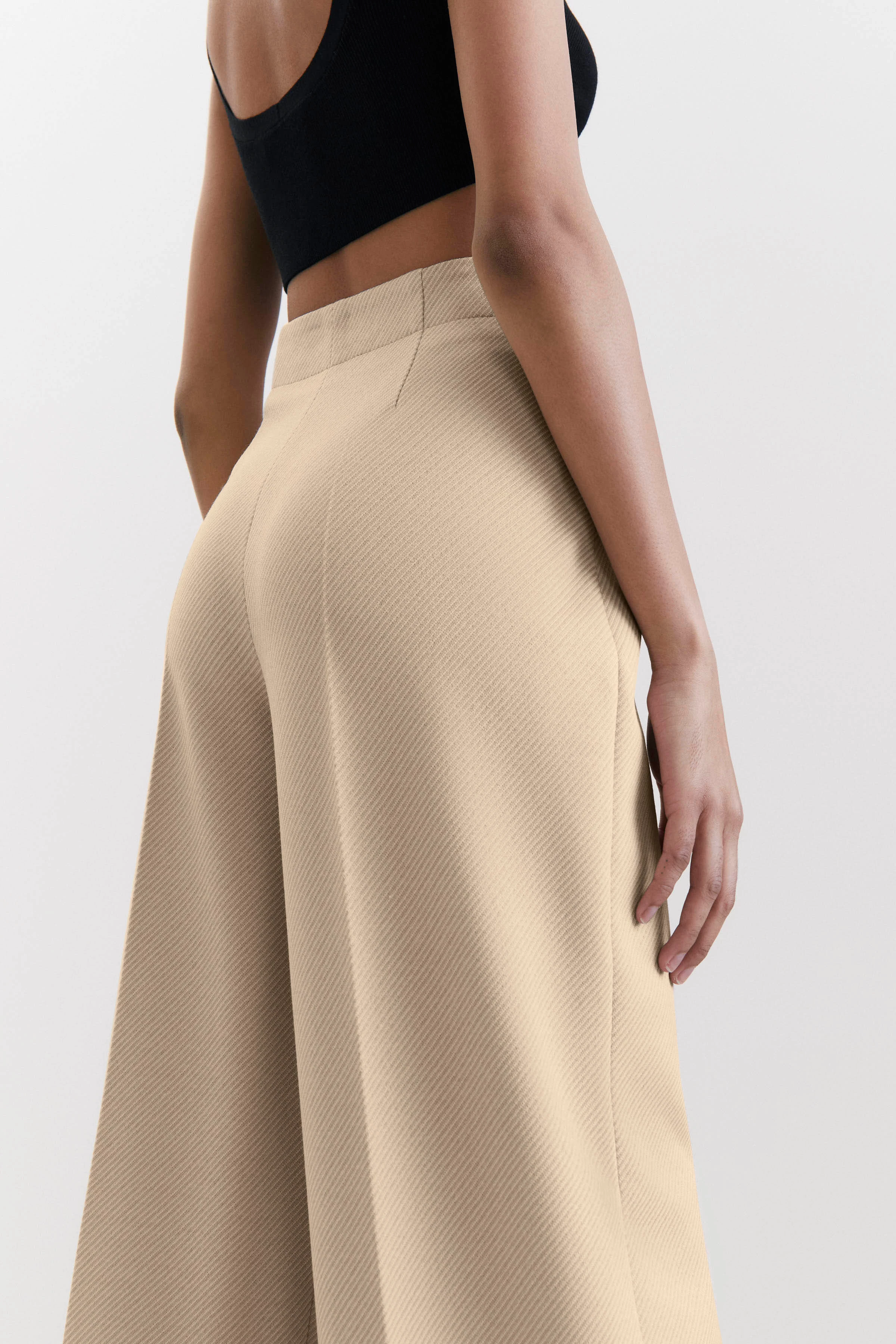 BEFORE - Marlenehose mit angeschnittenem Bund - Damen - beige - Seitenansicht