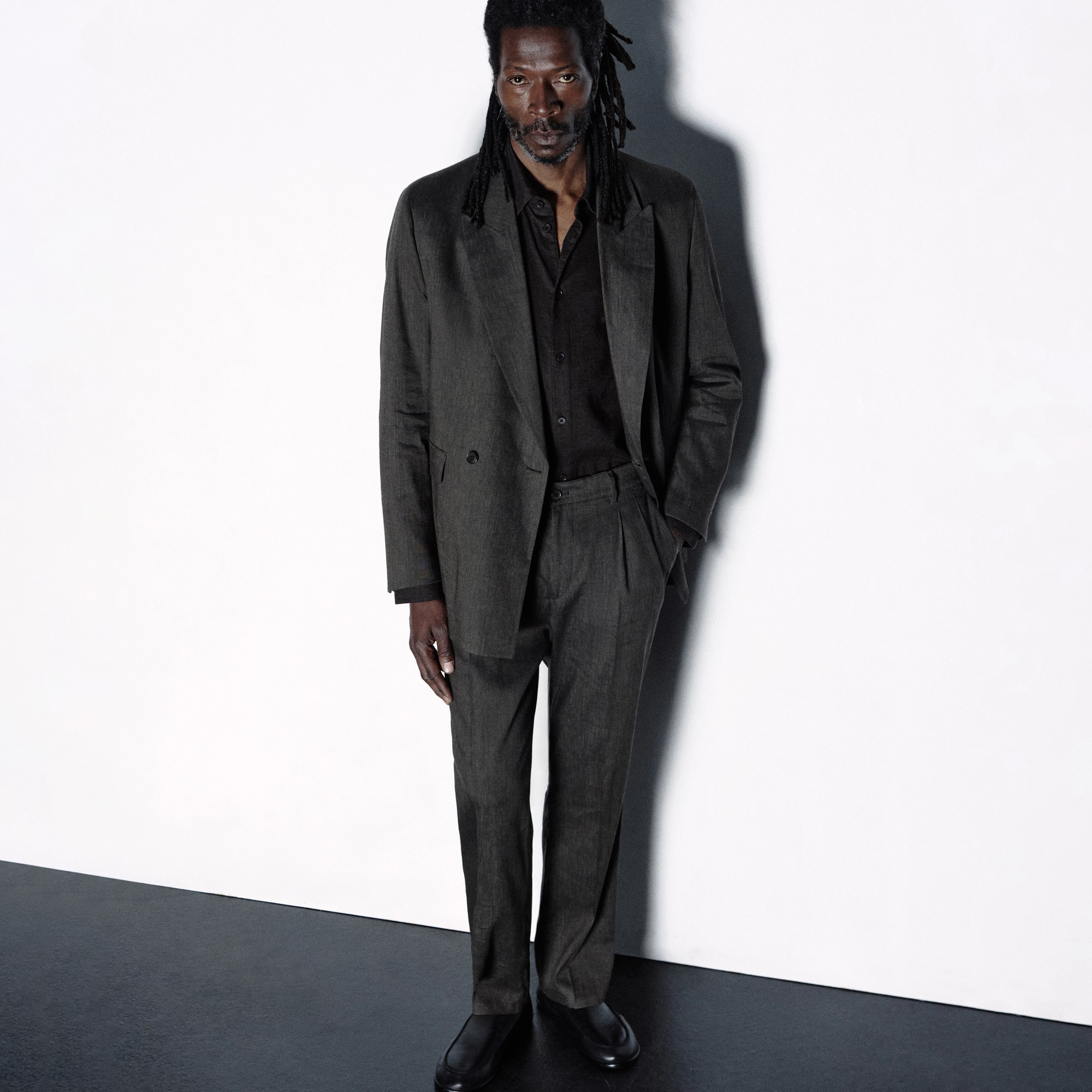 LOGEN - Double-breasted oversized linen-blend blazer - men - brown
