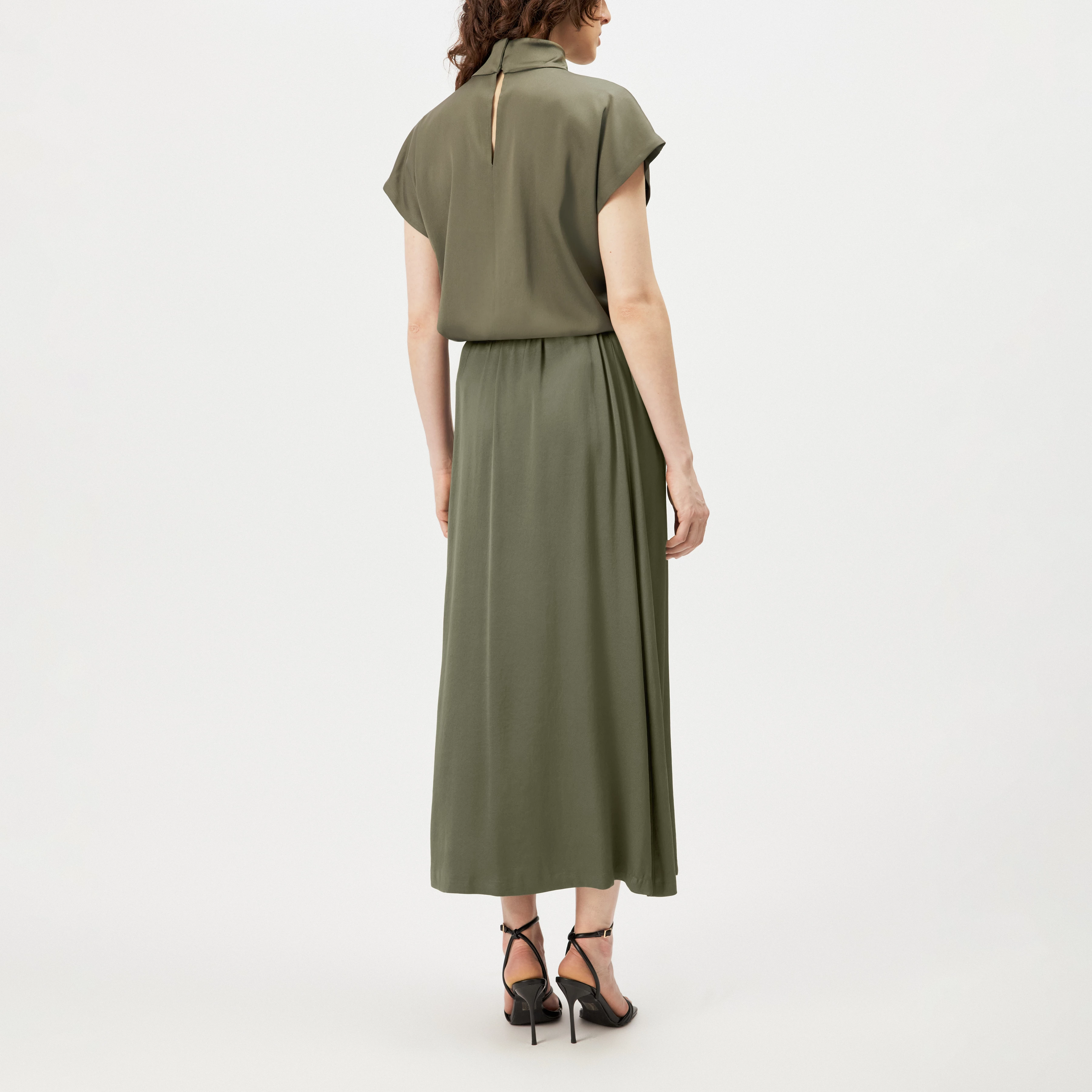 IDONEA - Mid-length skirt with elasticated waistband in satin - women - green - Rückansicht