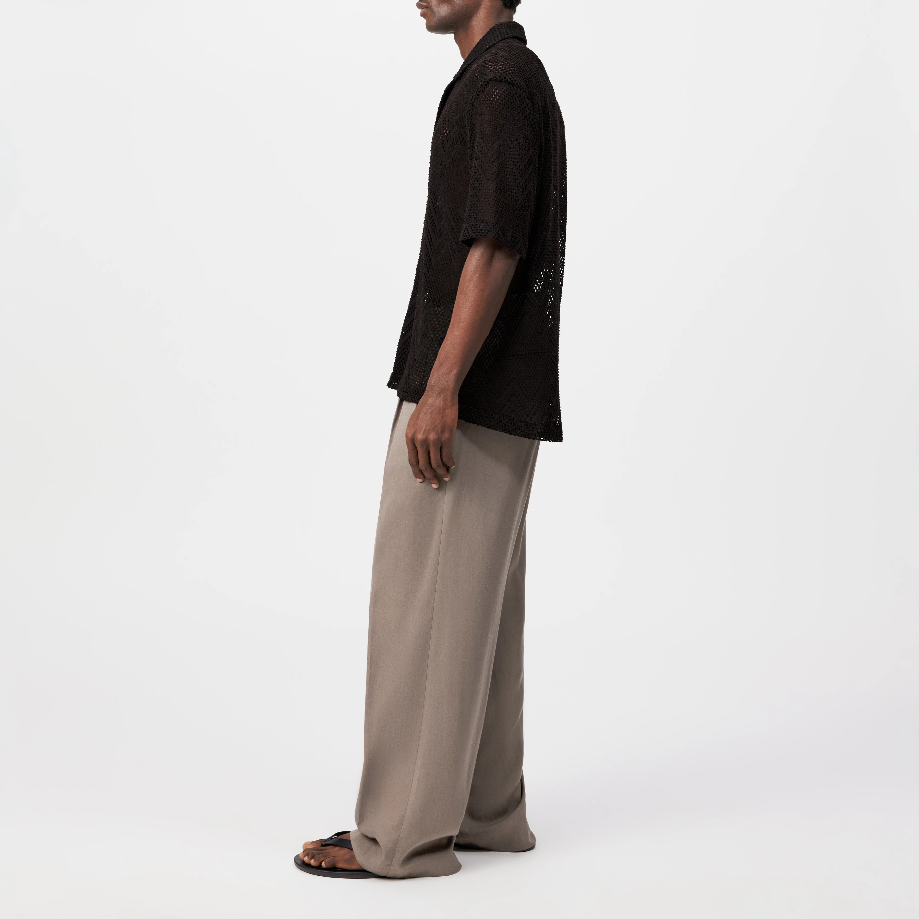BIJAN_2 - Casual short-sleeve shirt with eyelet pattern - men - brown - Seitenansicht