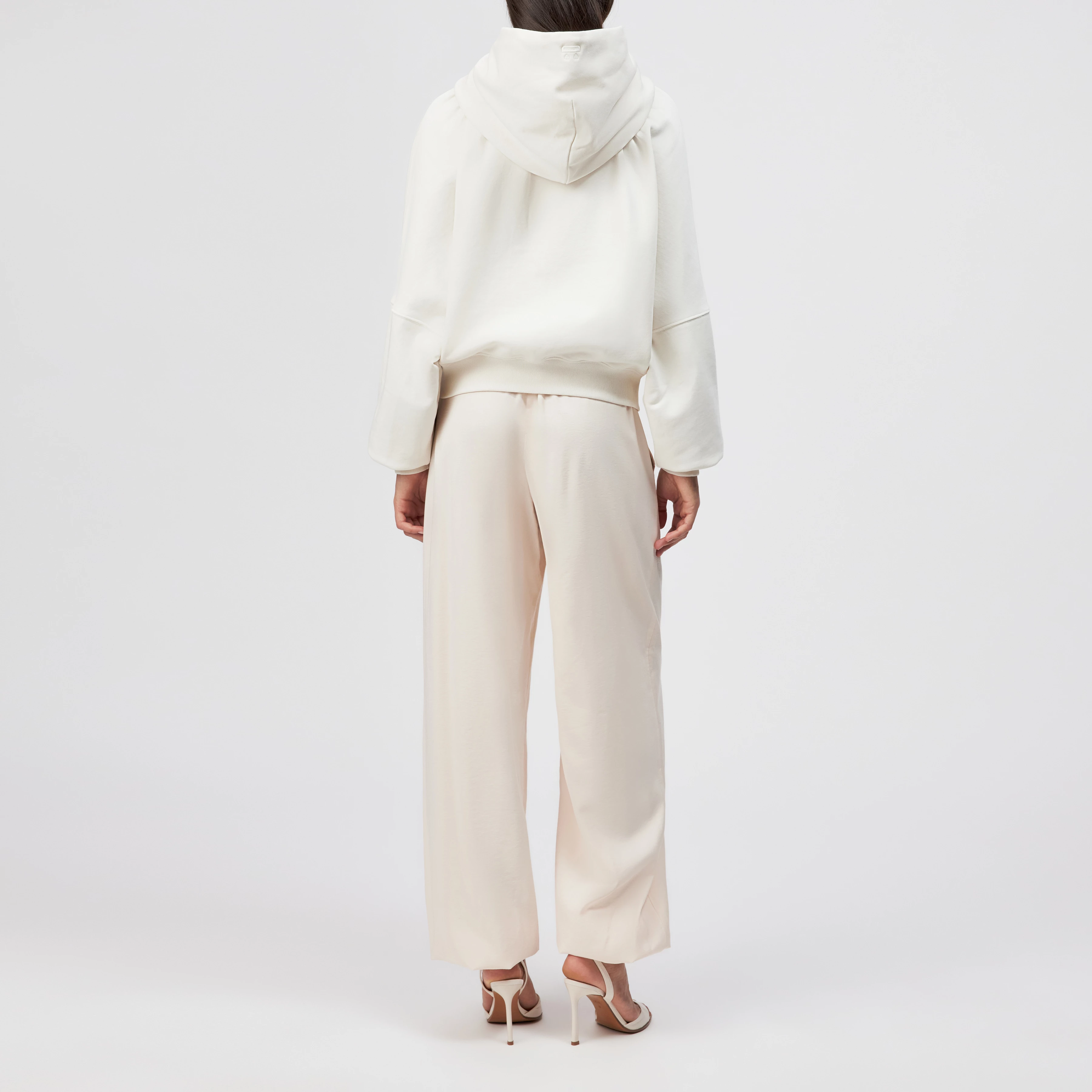 NELVA_P4 - Oversized pure cotton hoodie - women - off white - Rückansicht