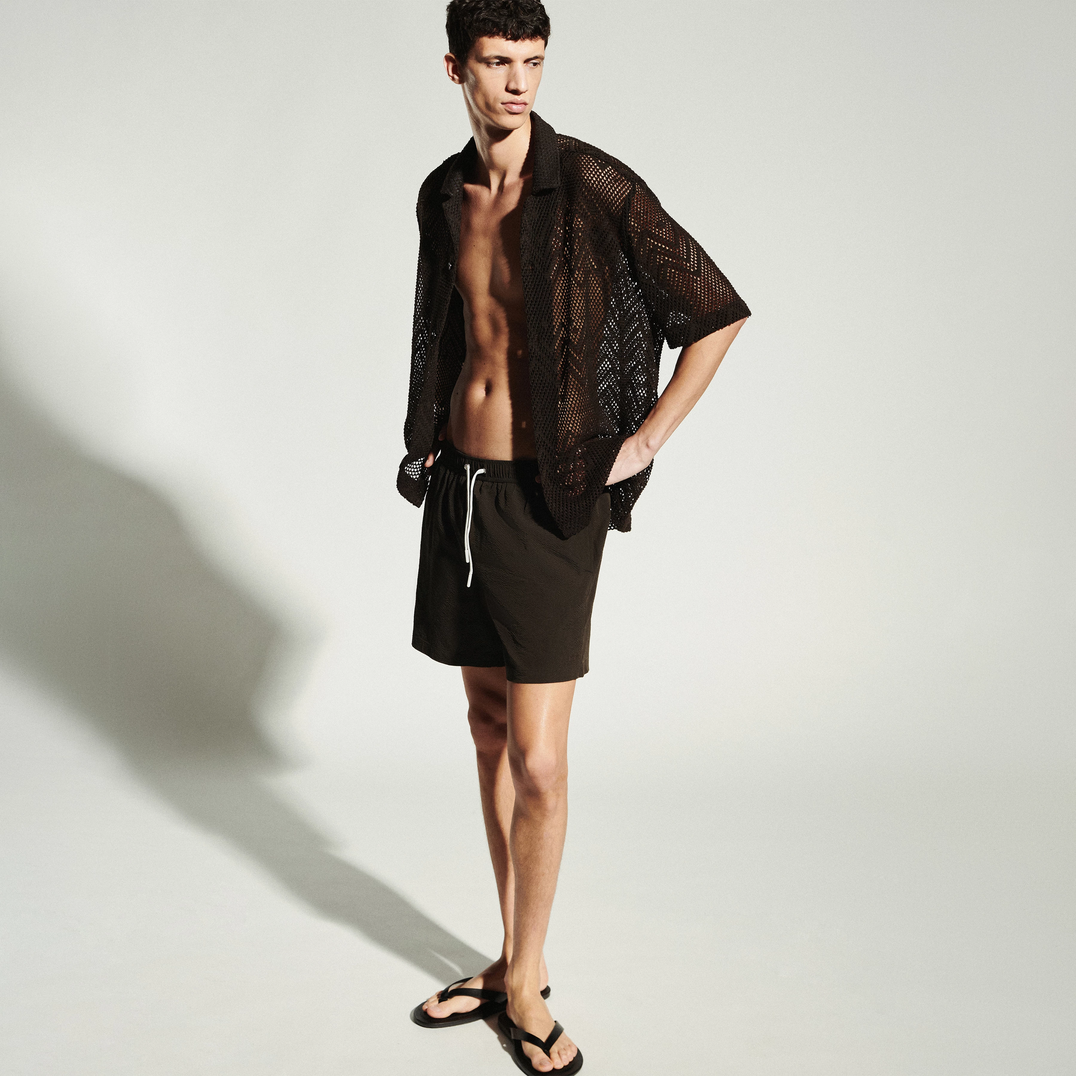 JARON - Short swim trunks with crinkle effect - unisex - brown