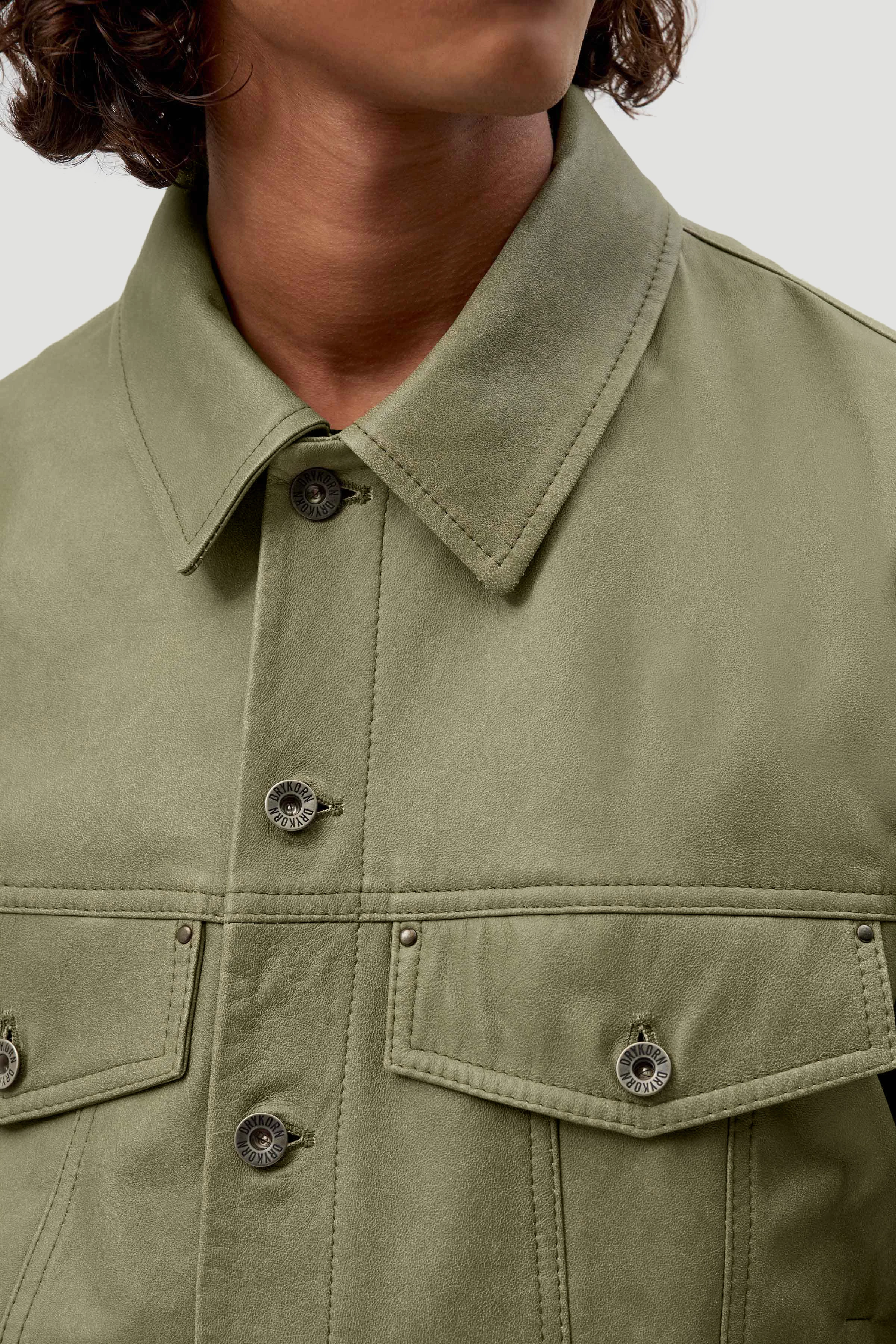 MAJID - Trucker Lederjacke - Herren - grün - Seitenansicht