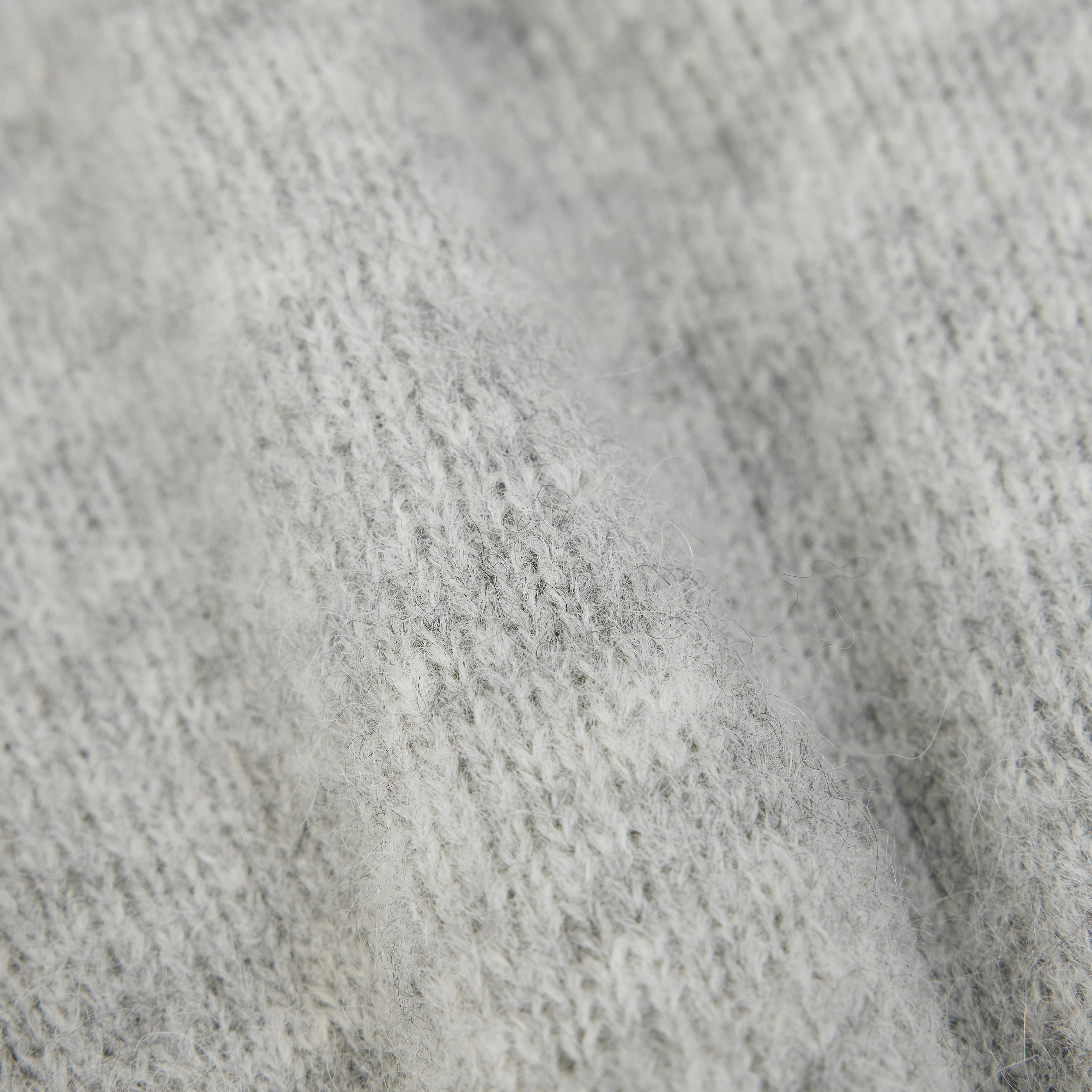 FIDA - Sweater in luxurious alpaca blend - women - grey - Materialbild (B2C)