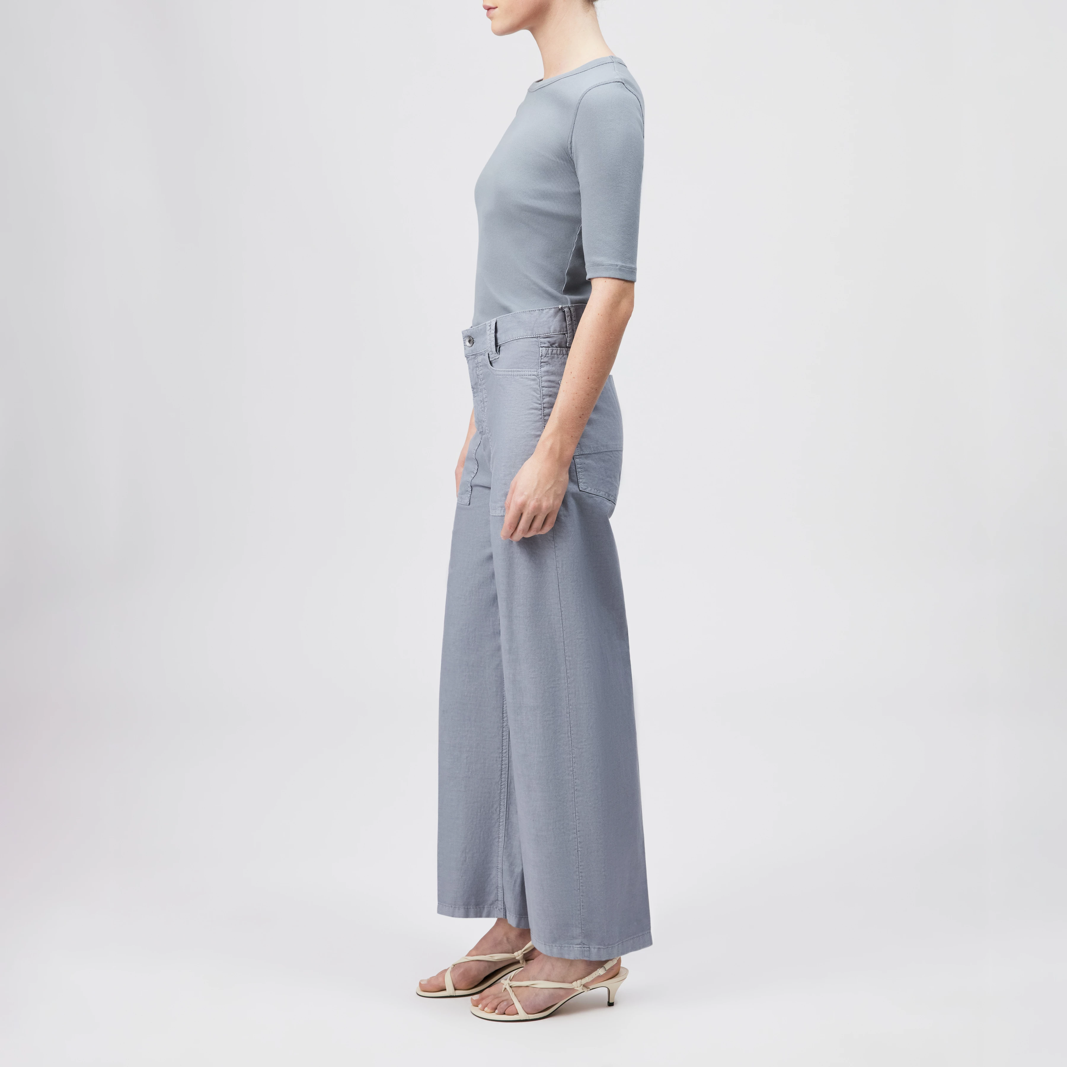 DERIVE - Mid-waist jeans in cotton-linen blend - women - blue - Seitenansicht
