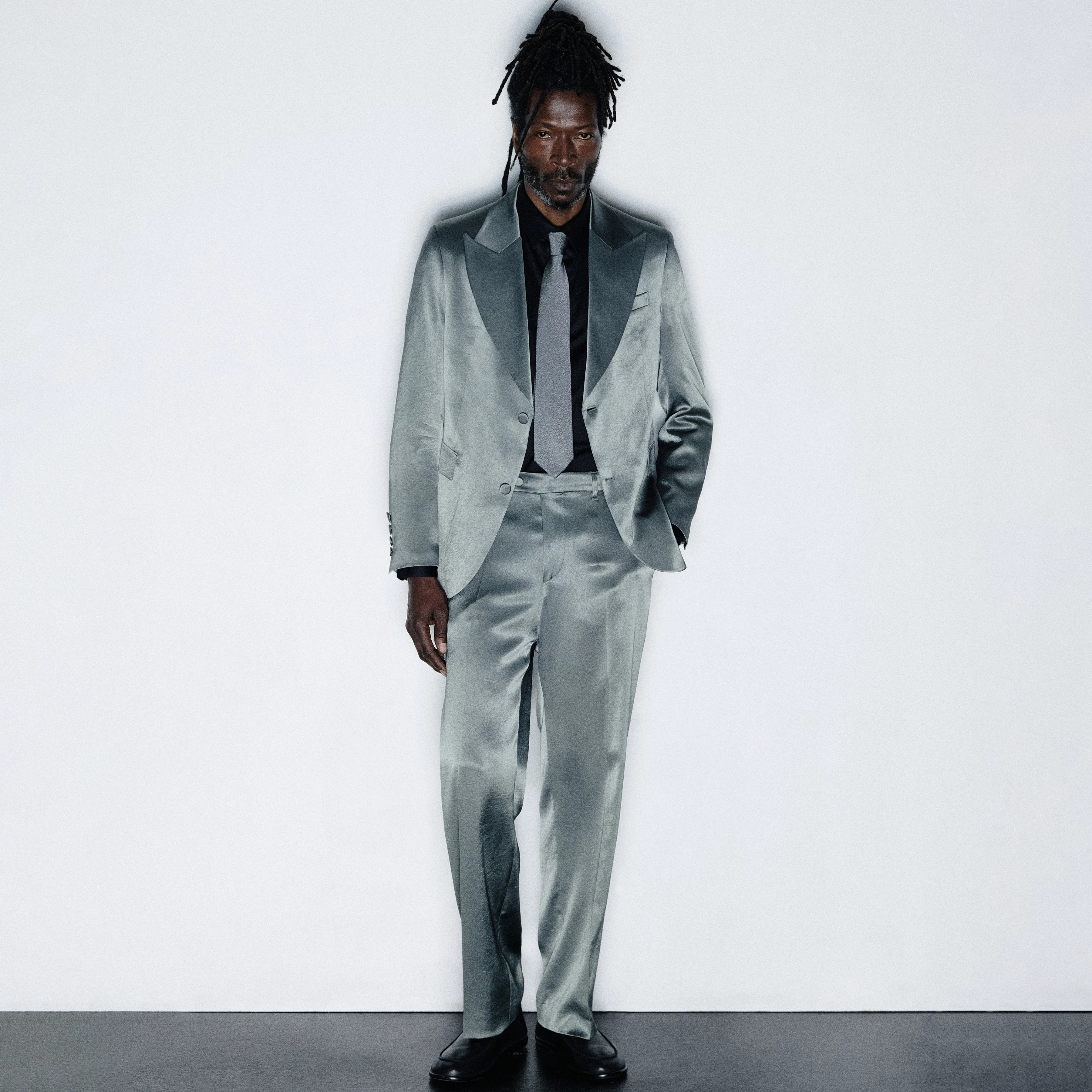 NOXEN - Klassiske bukser i satin - men - grøn