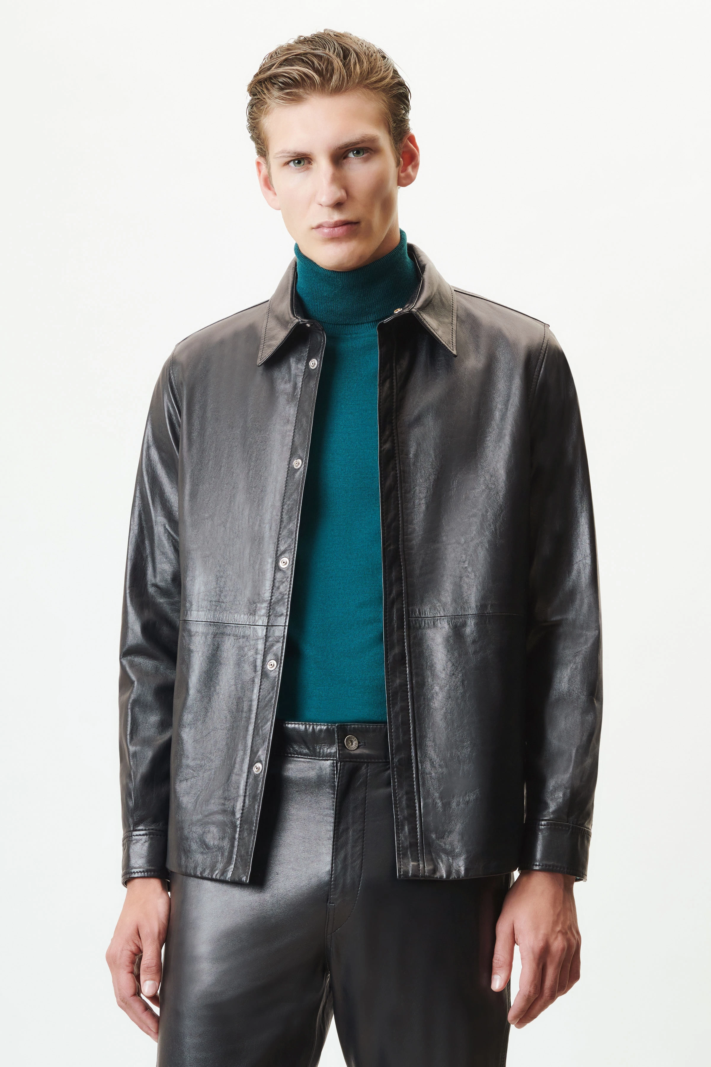 SELETON - lined shirt jacket in soft lamb nappa leather - men - Natural Aluminium - Frontansicht