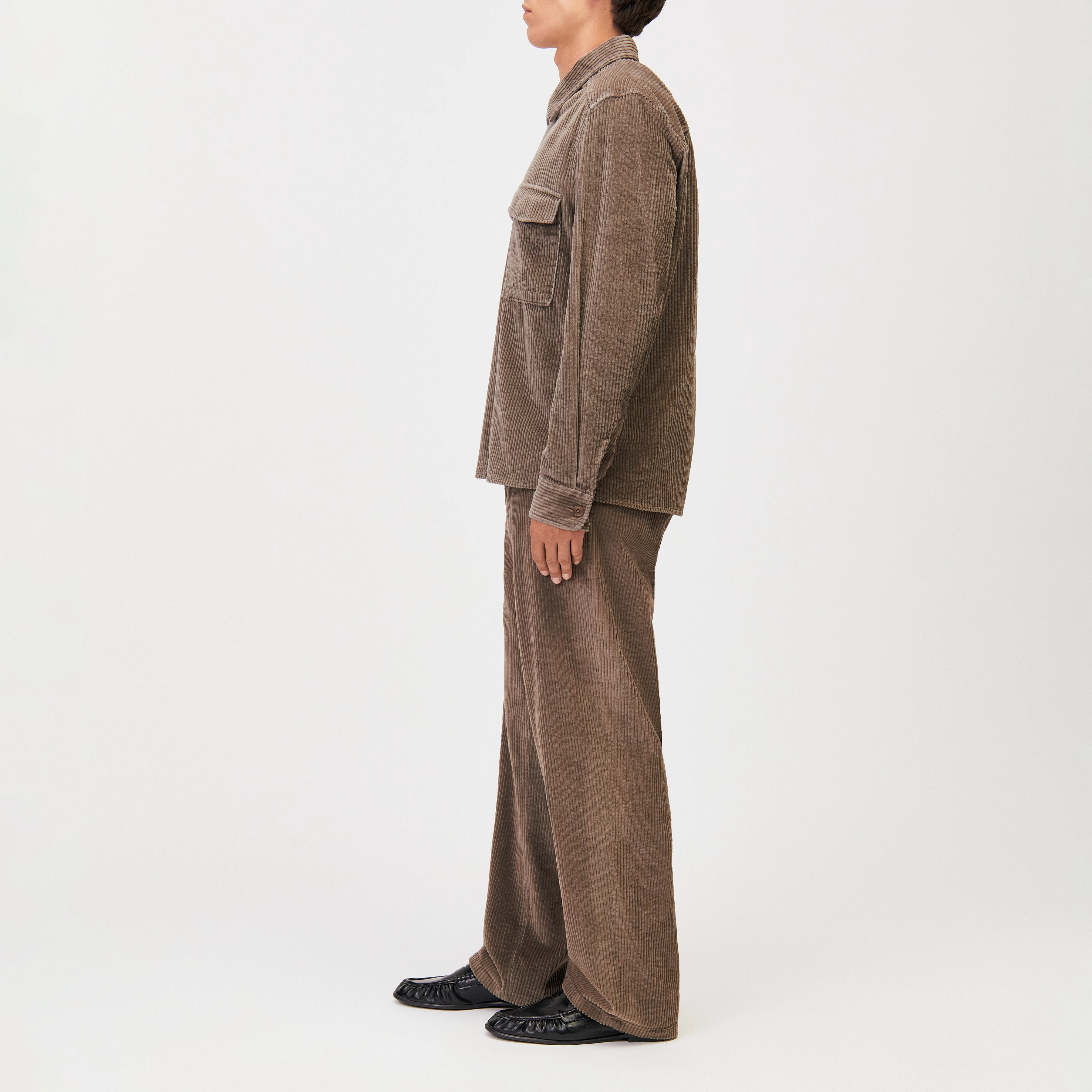 GUNRAY_Z - Relaxed Fit Overshirt in Breitcord - Herren - braun - Seitenansicht