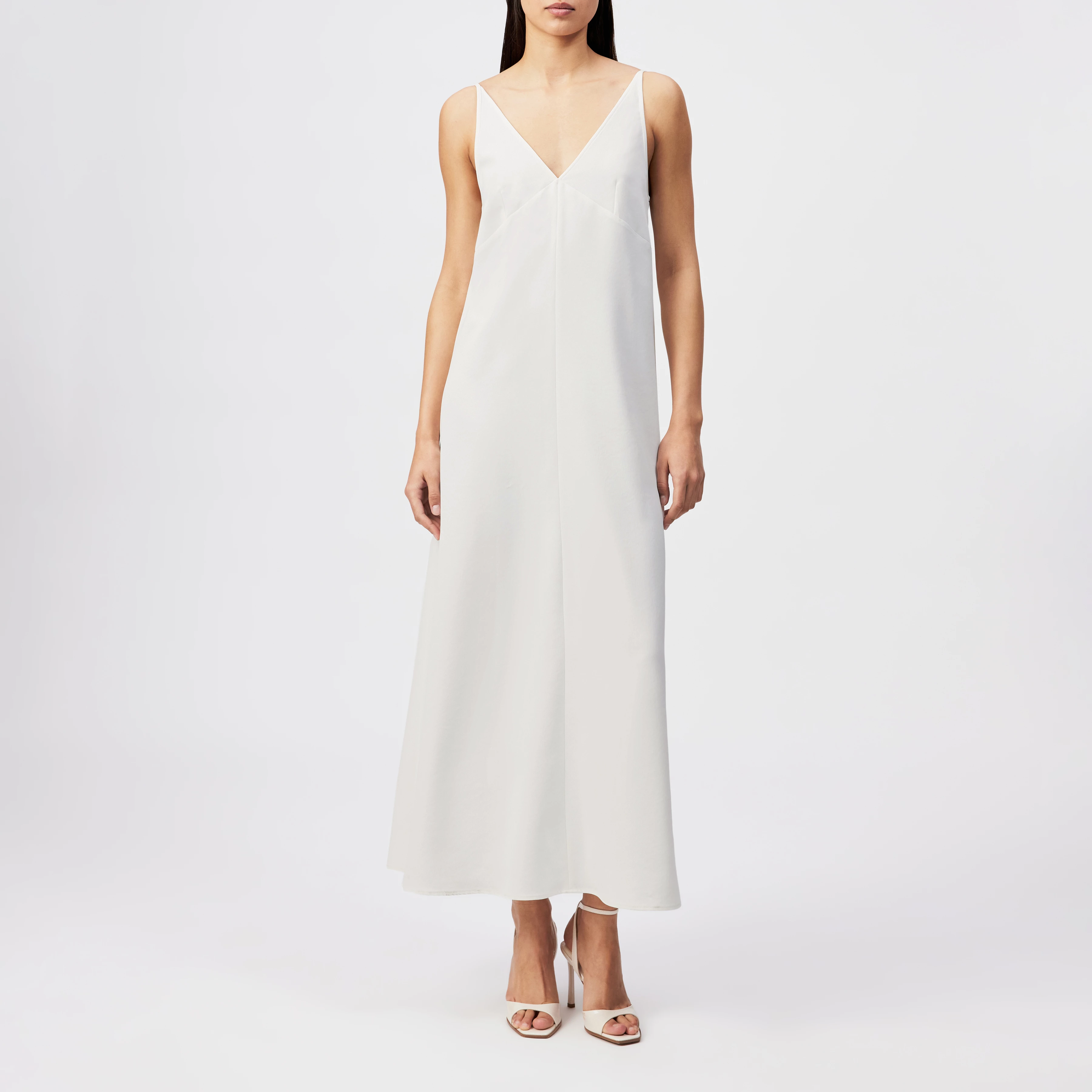 KAIREN - Luxurious satin V-neck slip dress - women - off white - Frontansicht