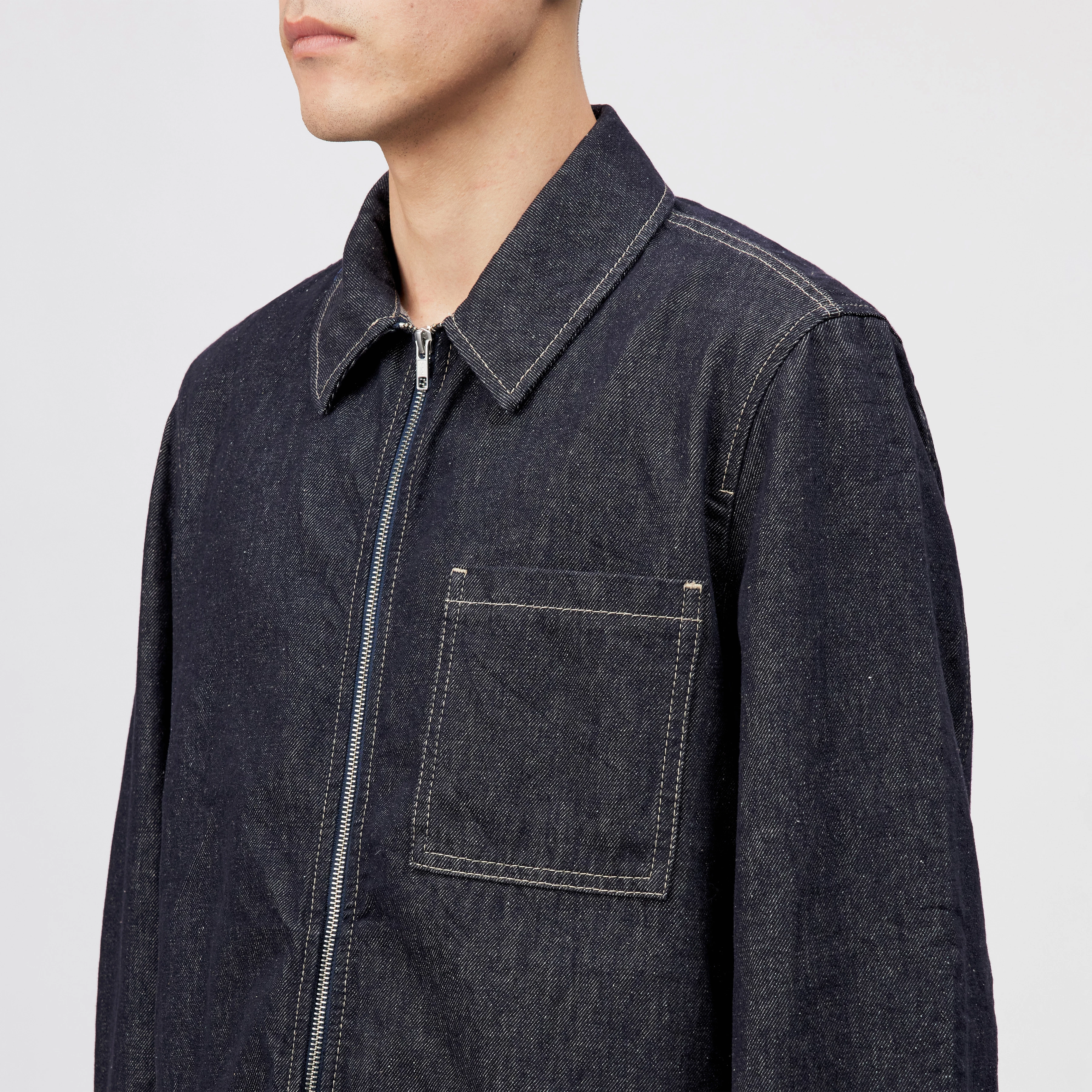 JERSON - Regular fit zip-jakke i gabardine - men - blå - Detailansicht am Model