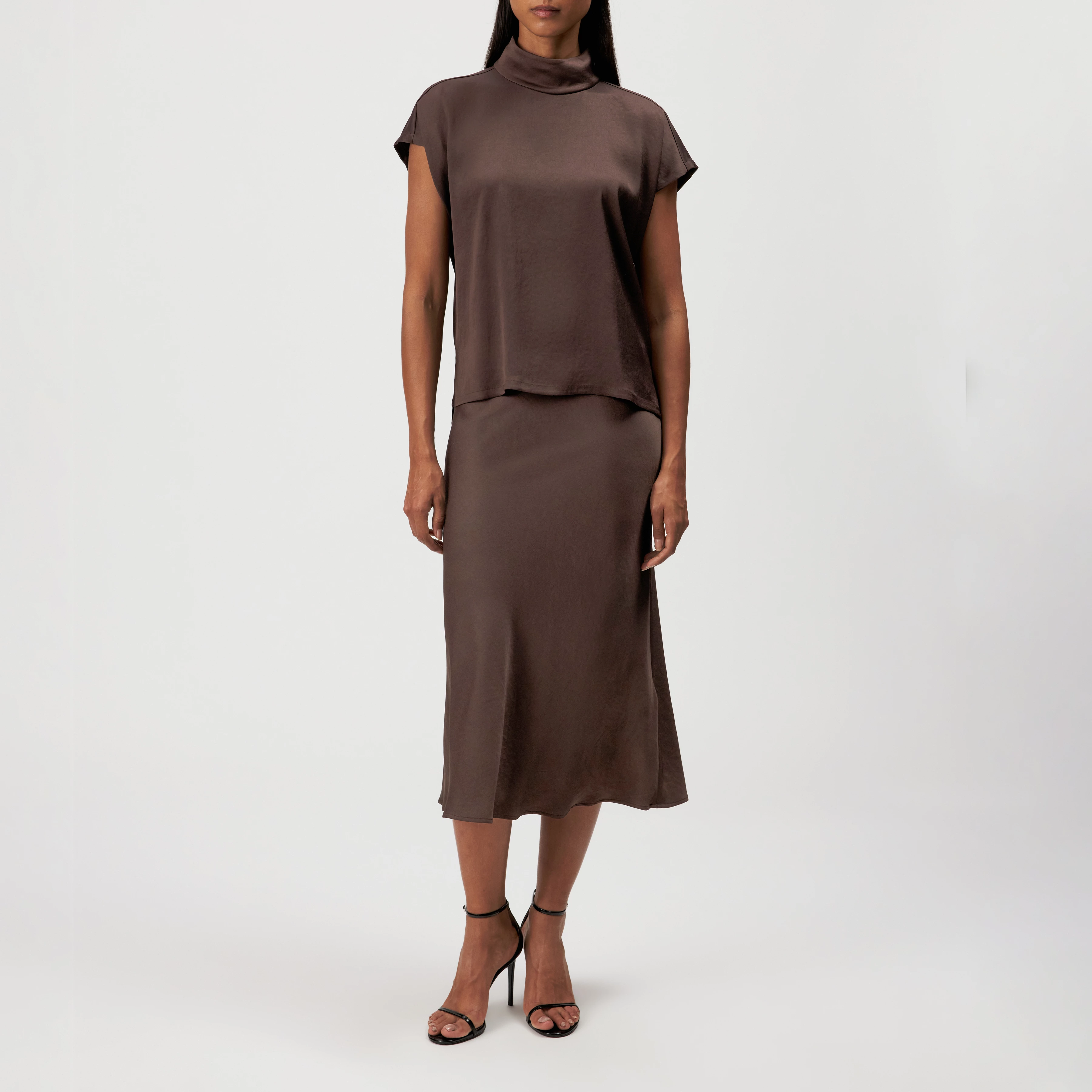 ALARIA_1 - Shirt blouse with stand-up collar in satin - women - brown - Ganzkörper-Frontansicht