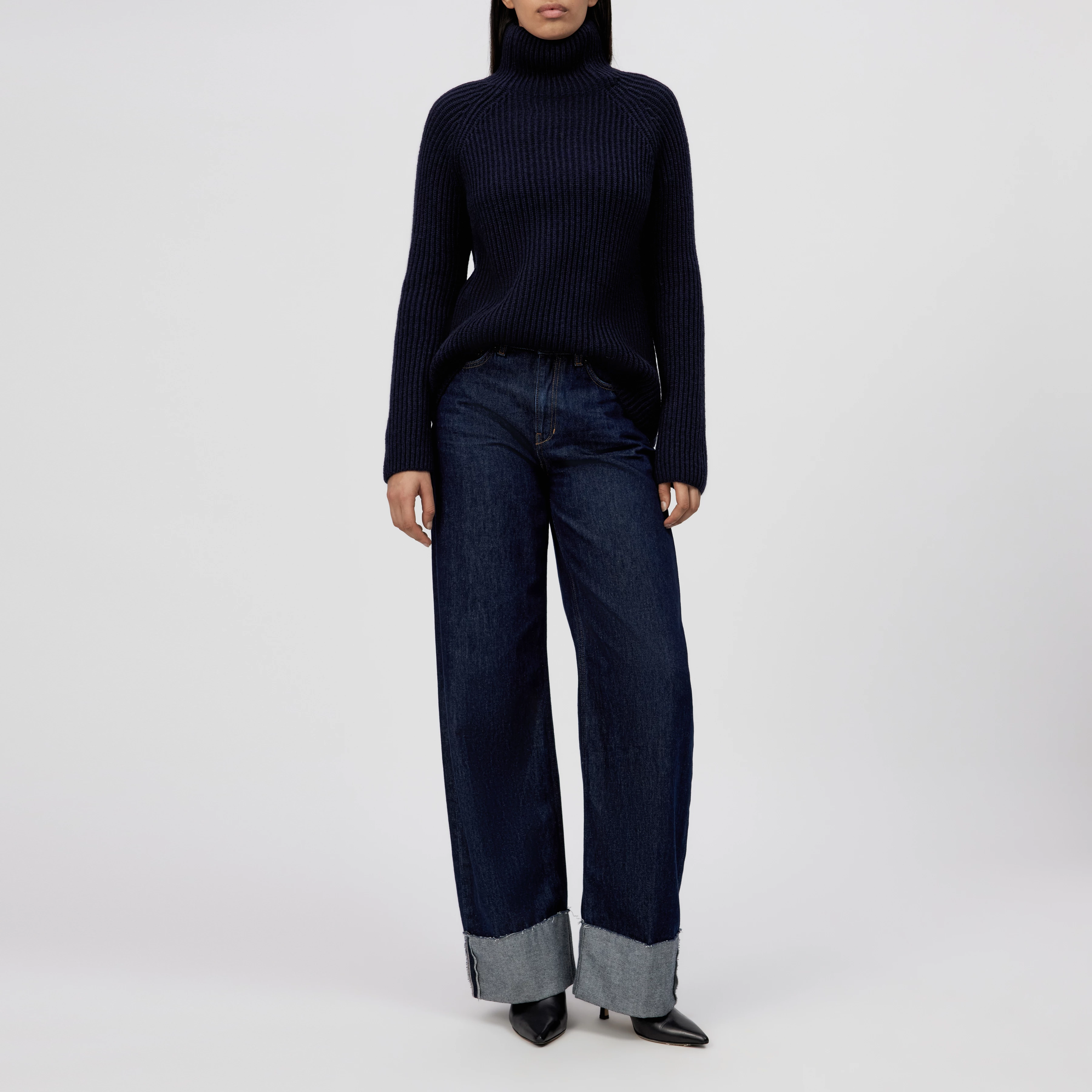 ARWEN - Turtleneck jumper in wool and alpaca blend - women - blue - Ganzkörper-Frontansicht