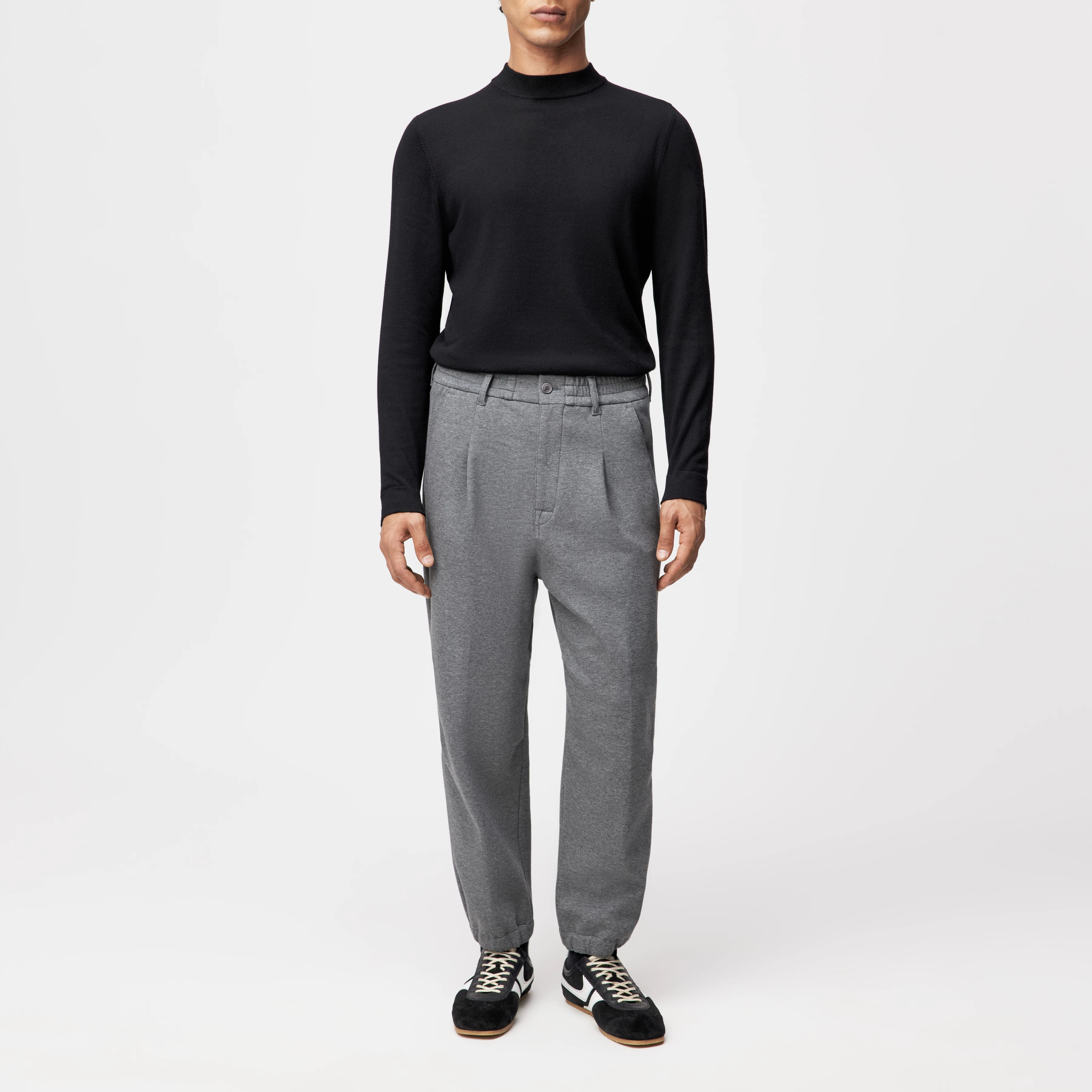 LIROG_C - Utility Pants in Jersey - Herren - grau - Ganzkörper-Frontansicht